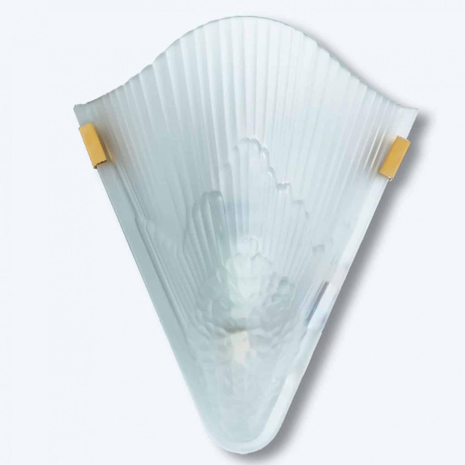 Italiano 1 delle 14 applique in vetro smerigliato in stile Art Déco, 1960 in vendita