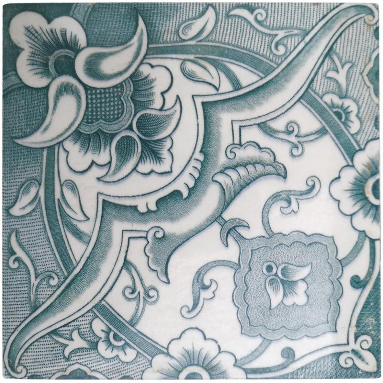 1 of the 150 glazed ceramic tiles tiles by Boch Freres, la Louvière, circa 1920's . Beautiful original antique dark green and off-white tiles with a wonderful rich pattern.

The dimensions per tile are: 5.9 inch (15.2 cm) width x 5.9 inch (15.2 cm)