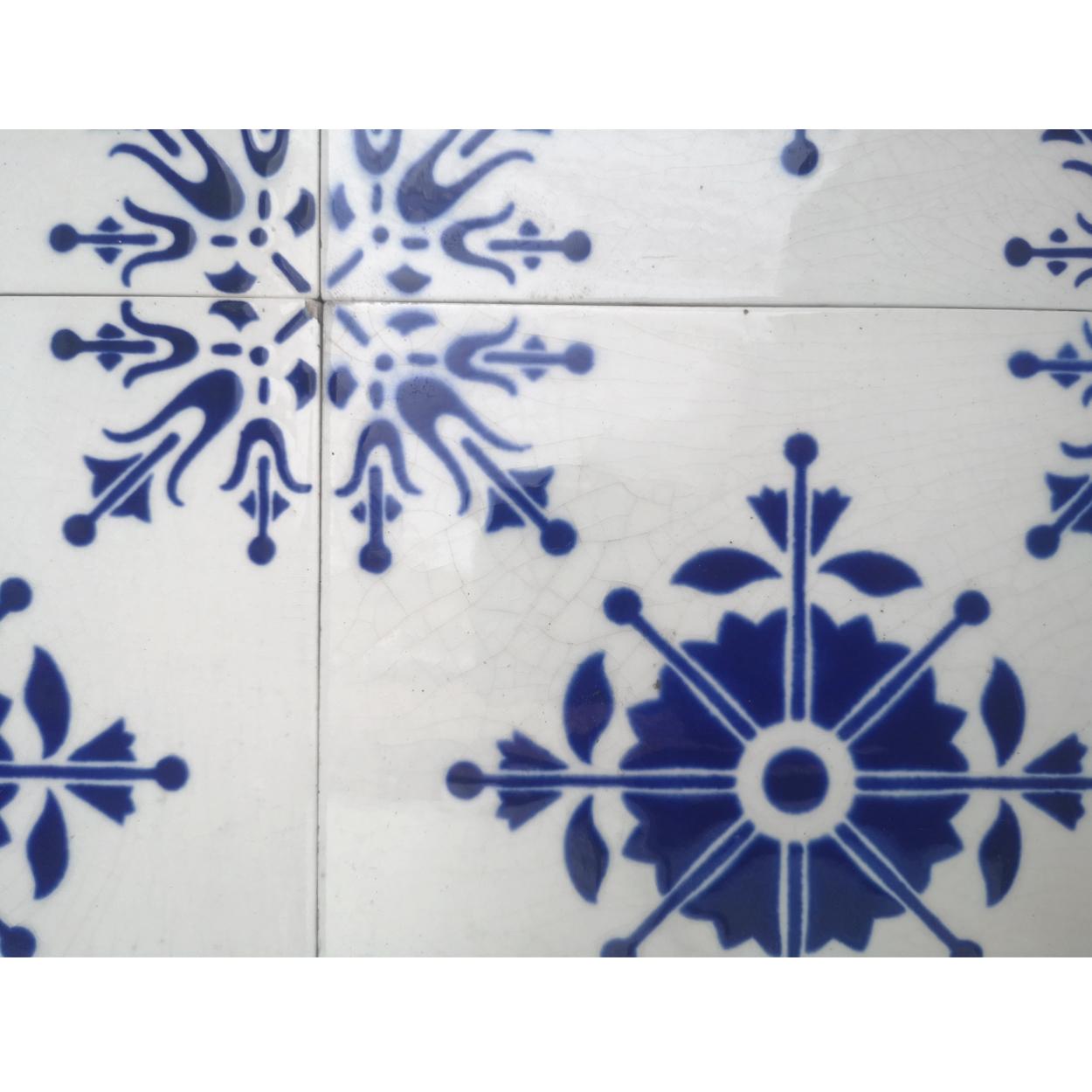 1 of the 150 Glazed Relief Tiles, S.A. Produits Ceramiques de la Dyle, 1930s In Good Condition In Rijssen, NL