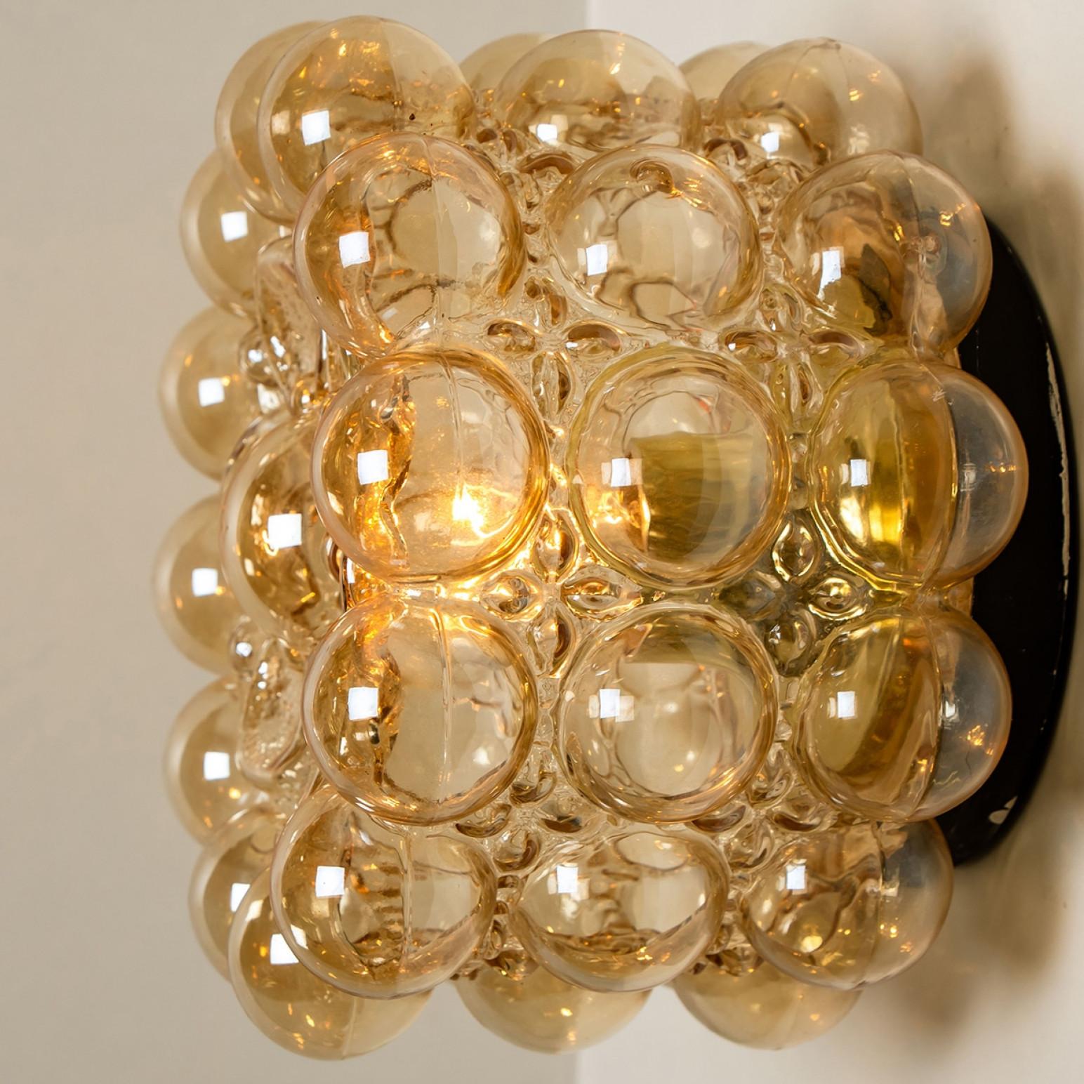 1 of the 2 Amber Glass Flush Mounts Wall Sconce Helena Tynell, Germany 1960 en venta 4