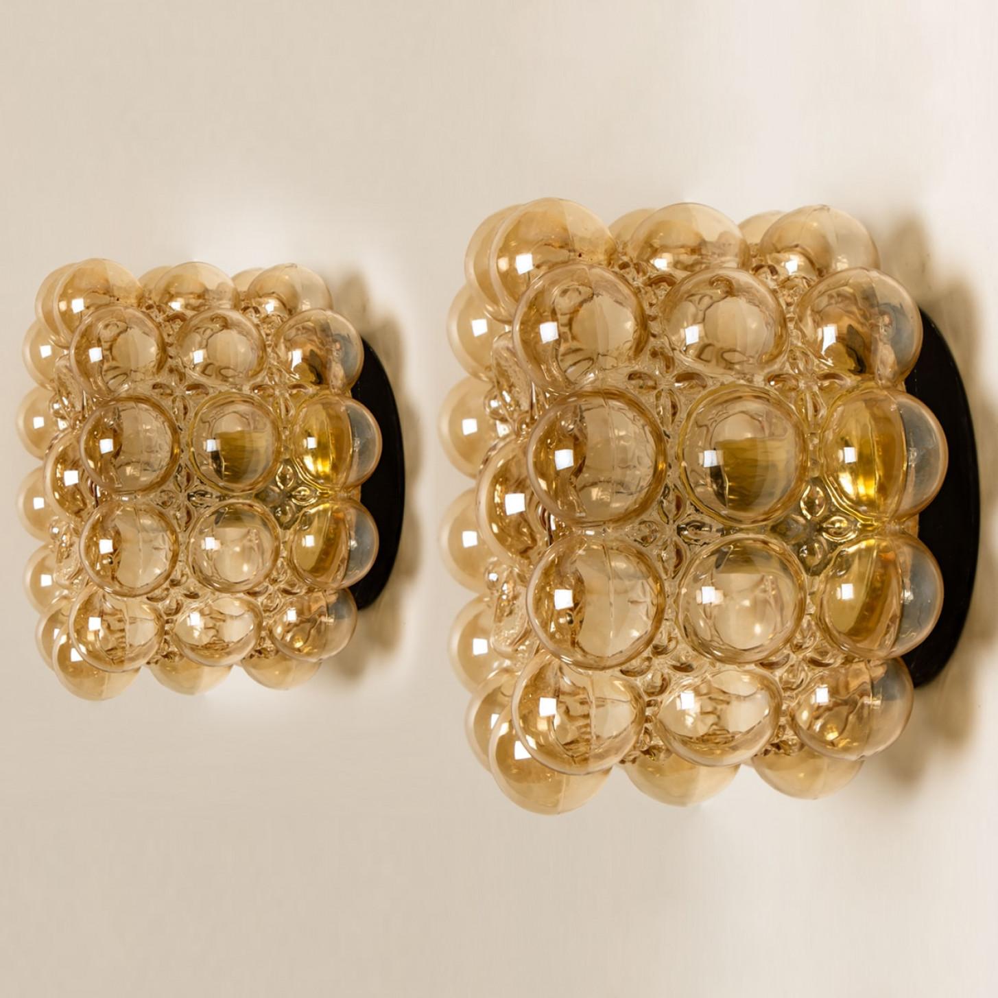 1 of the 2 Amber Glass Flush Mounts Wall Sconce Helena Tynell, Germany 1960 en venta 5