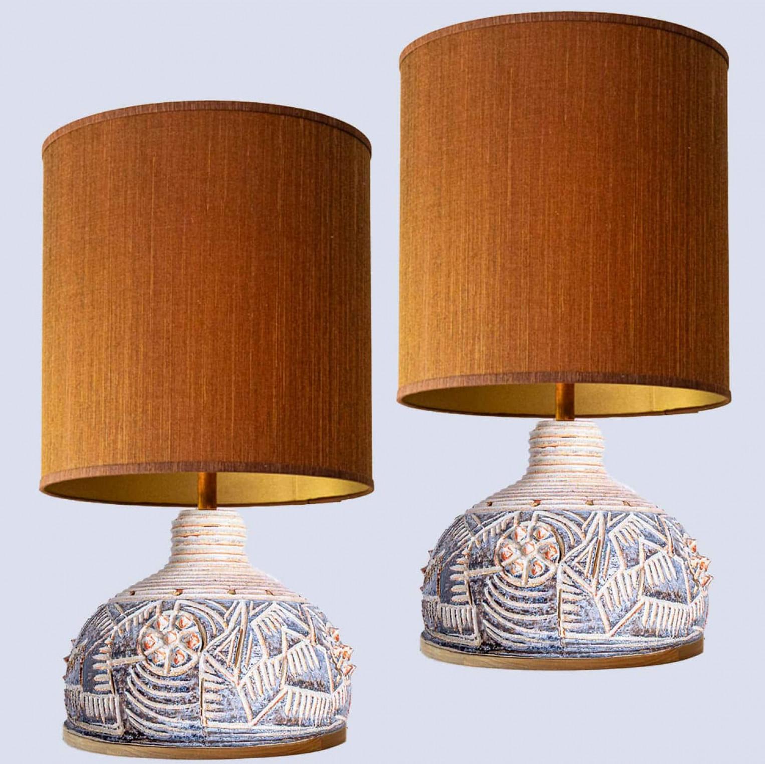 Danish 1 of the 2 Axella Ceramic Beige Brown Table Lamps with Custom Shade by R. Houben For Sale