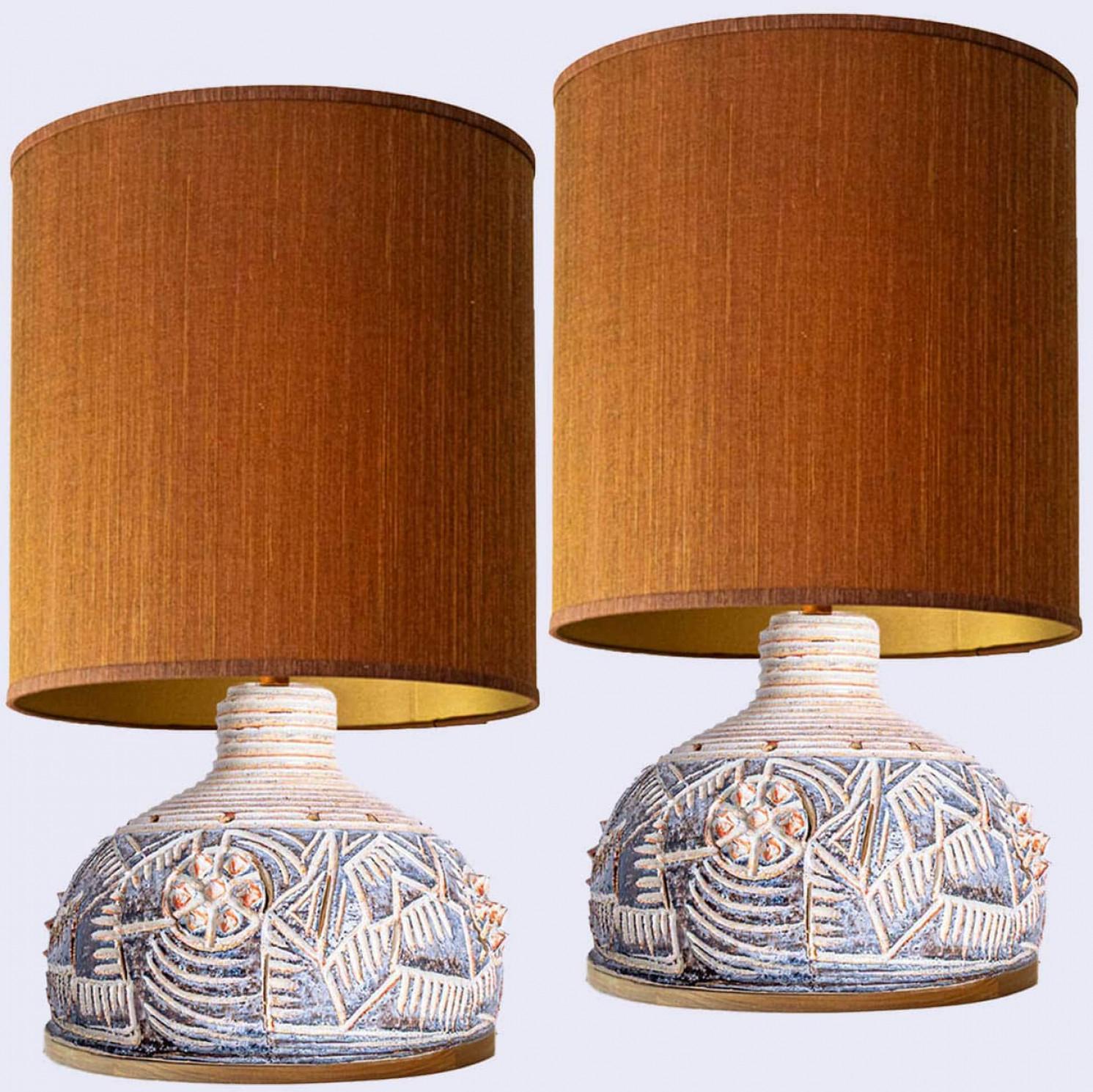 Danish 1 of the 2 Axella Ceramic Beige Brown Table Lamps with Custom Shade by R. Houben For Sale