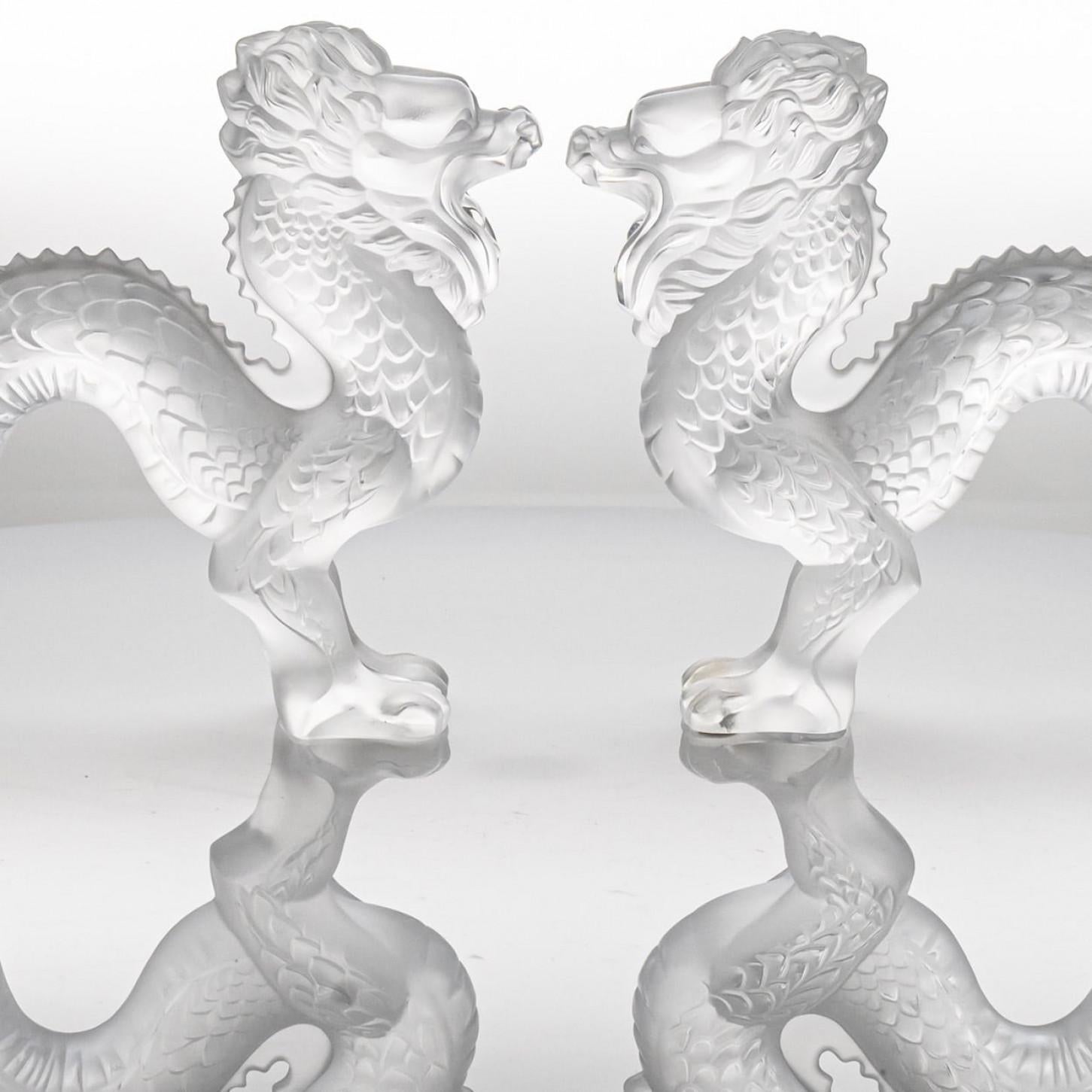 1 de las 2 esculturas de dragón de cristal de Baccarat, Francia en Bueno estado para la venta en Rijssen, NL