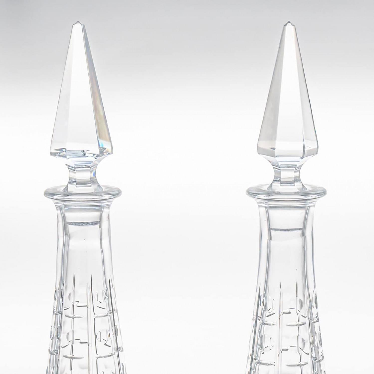 1 der 2 Baccarat Structured Exquise Karaffe aus klarem Kristall, Frankreich (Ende des 20. Jahrhunderts) im Angebot