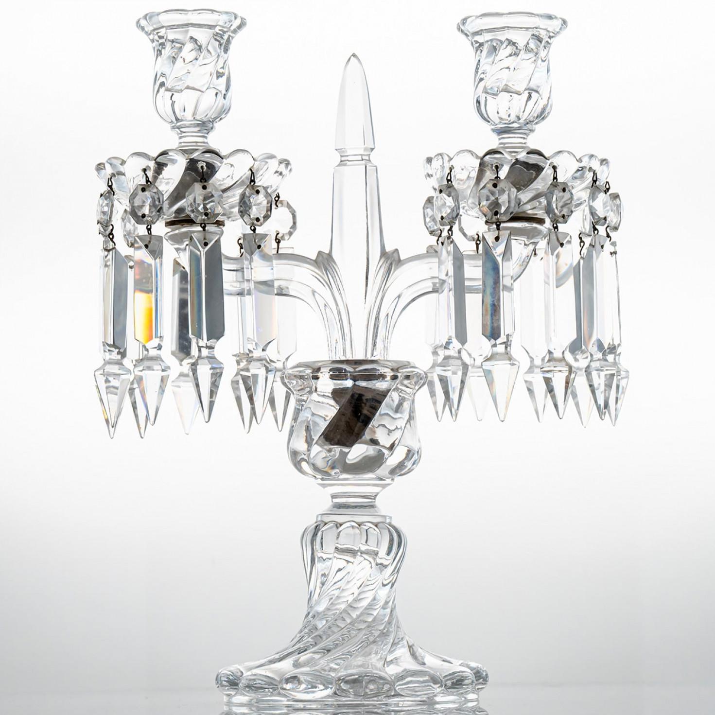1 dei 2 bellissimi candelabri in cristallo trasparente Baccarat per 2 candele, Francia in vendita 4