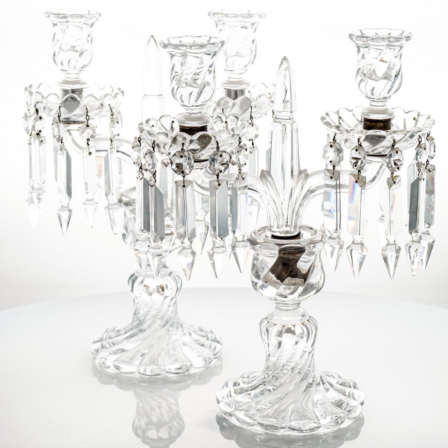 XX secolo 1 dei 2 bellissimi candelabri in cristallo trasparente Baccarat per 2 candele, Francia in vendita