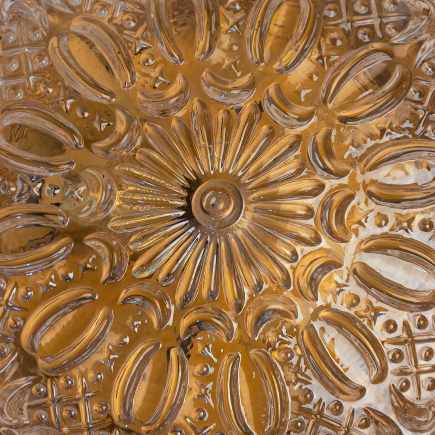 1 des 2 belles Montures en verre / Lights murales dans le style de Tynell en vente 4