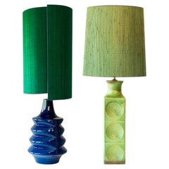 1 der 2 blau-grünen Stehtischlampen, Lampenschirme aus Seide von R. Houben