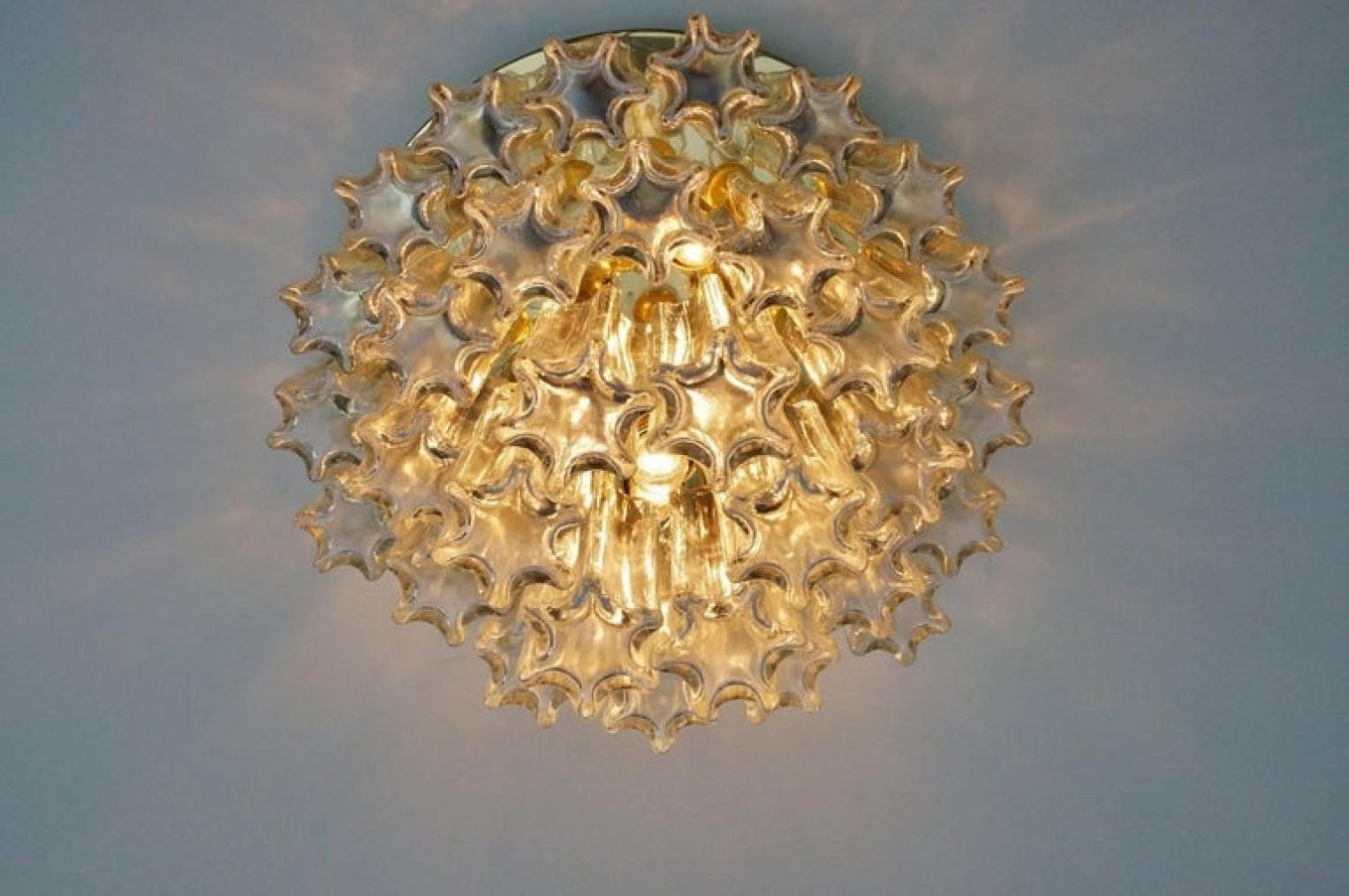 Austriaco 1 dei 2 lampadari ad incasso in ottone e vetro, Glashütte Limburg, 1970 in vendita