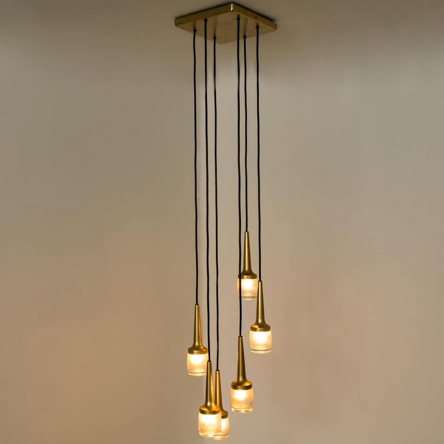 1 dei 2 apparecchi a cascata in vetro d'ottone di Staff, 1969 in vendita 6