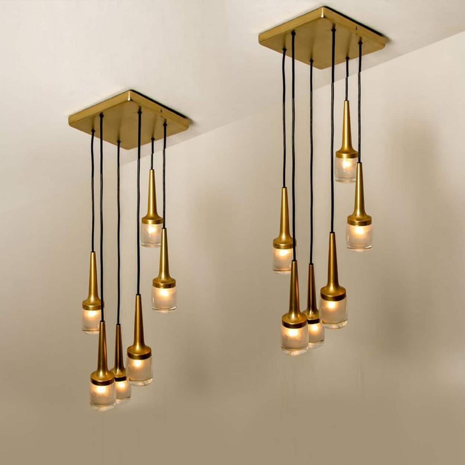 Mid-Century moderno 1 dei 2 apparecchi a cascata in vetro d'ottone di Staff, 1969 in vendita