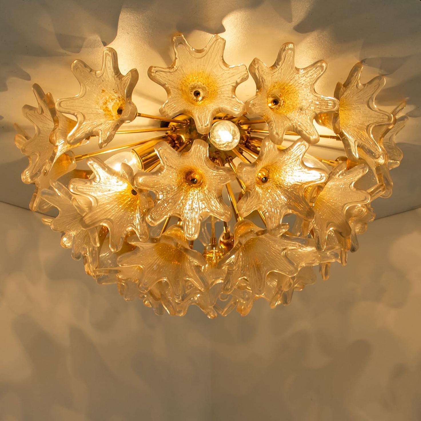 1 de los 2 apliques empotrables de pared estilo Sputnik Venini de Murano en latón dorado, Italia en venta 3