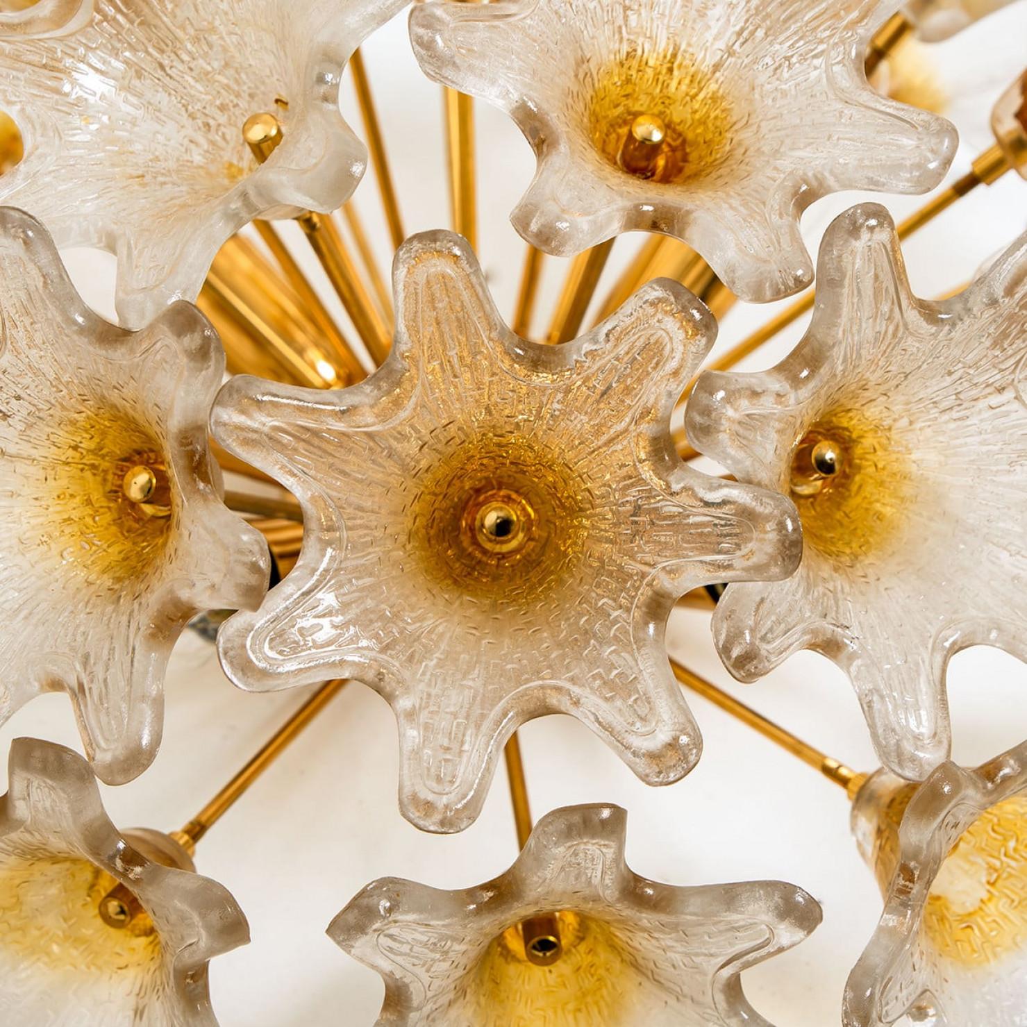 1 der 2 Messing Gold Murano Sputnik Venini Stil Flush Mount Wandleuchten, Italien (Moderne der Mitte des Jahrhunderts) im Angebot