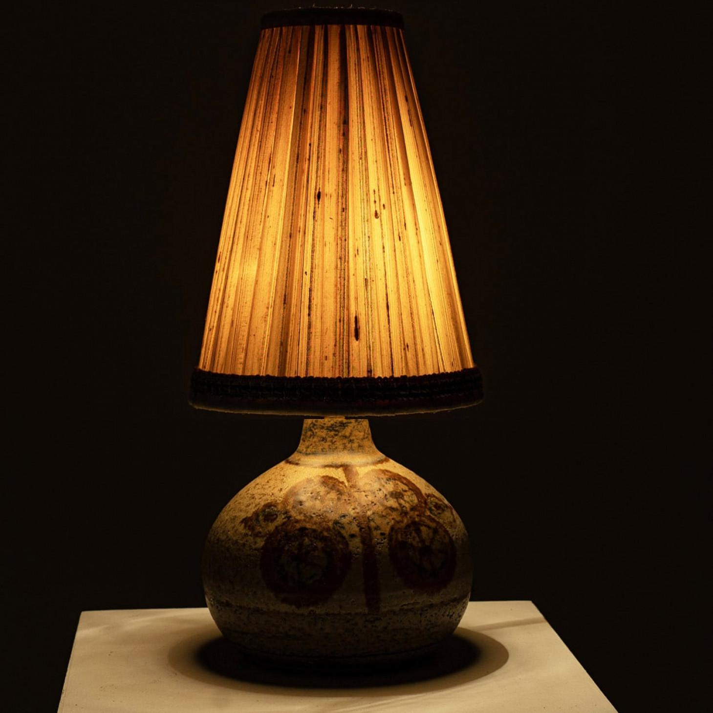 1 des 2 lampes de table en céramique de Noomi Backhausen pour Soholm, Danemark, années 1970 en vente 2