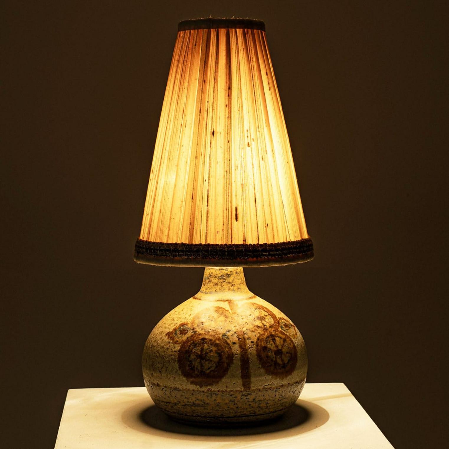 1 des 2 lampes de table en céramique de Noomi Backhausen pour Soholm, Danemark, années 1970 en vente 4