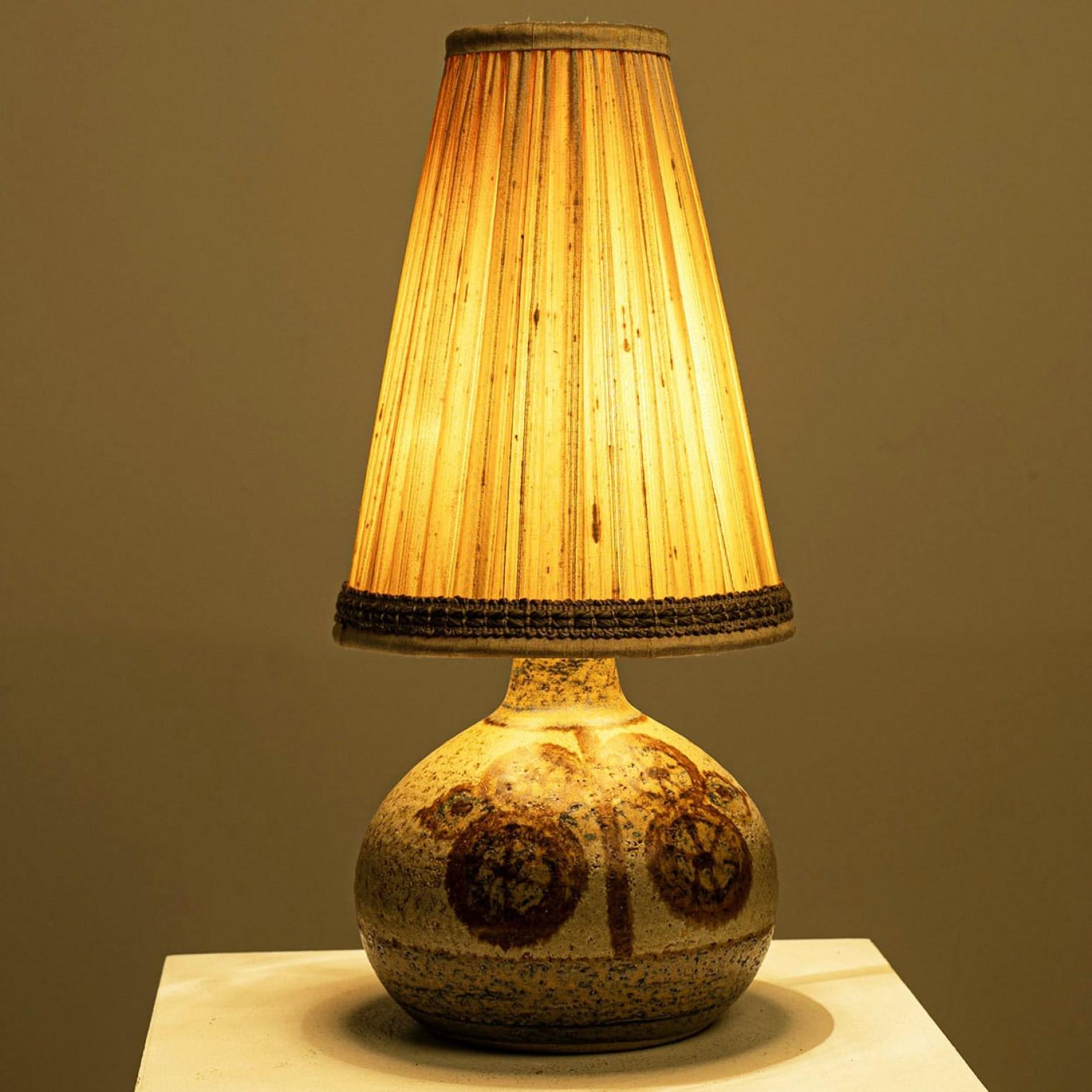 1 des 2 lampes de table en céramique de Noomi Backhausen pour Soholm, Danemark, années 1970 en vente 6