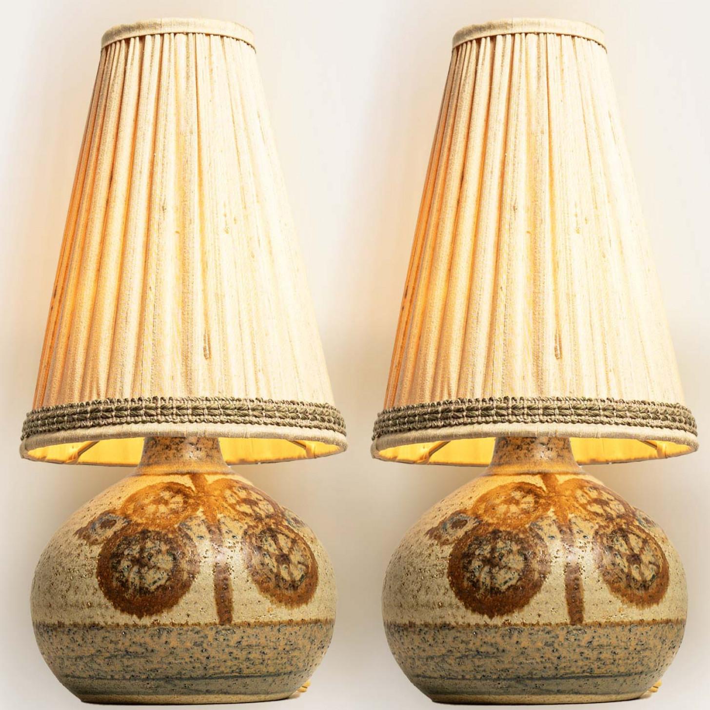 Mid-Century Modern 1 des 2 lampes de table en céramique de Noomi Backhausen pour Soholm, Danemark, années 1970 en vente