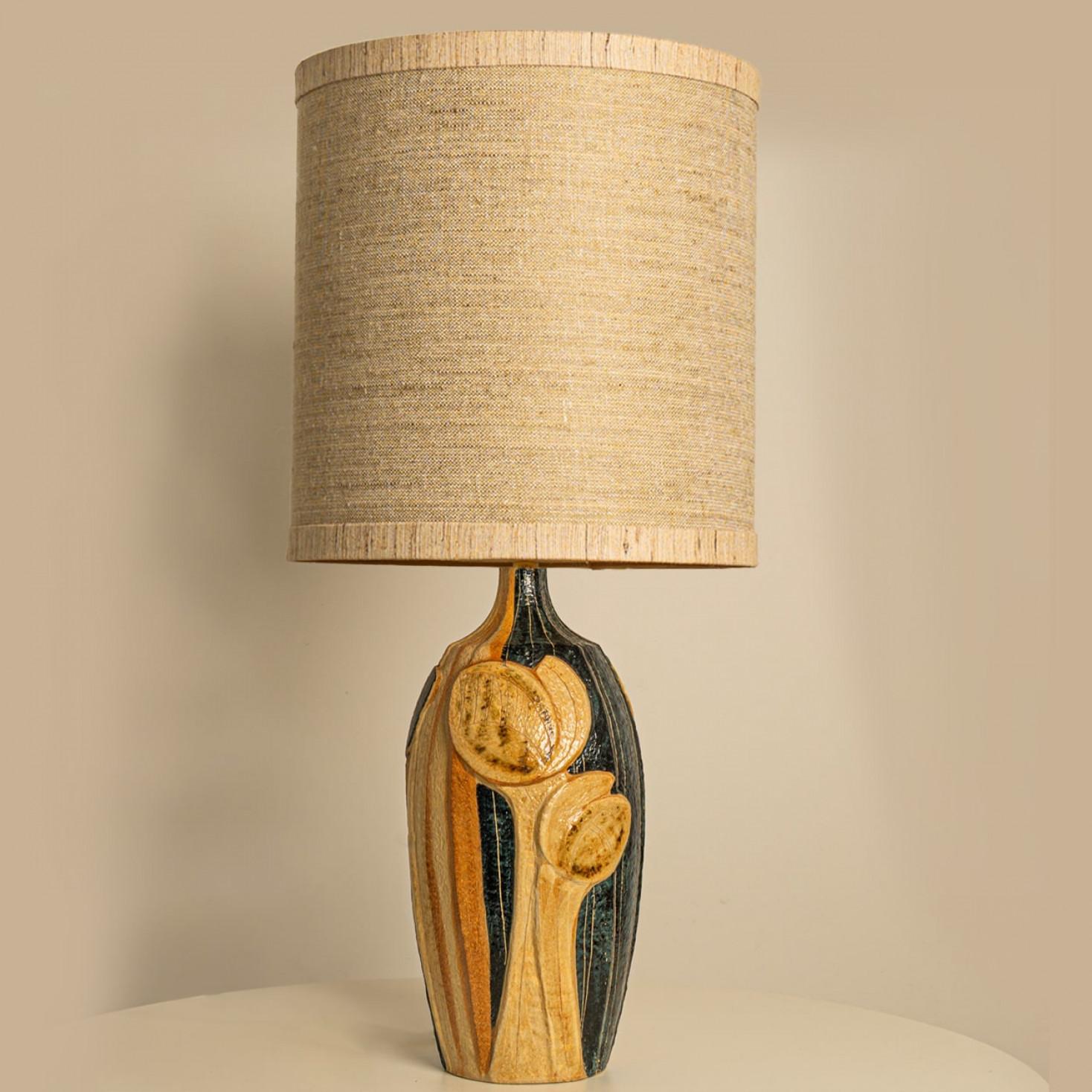 1 of the 2 Ceramic Table Lamps by Noomi Backhausen for Soholm With Custom Shade en vente 7