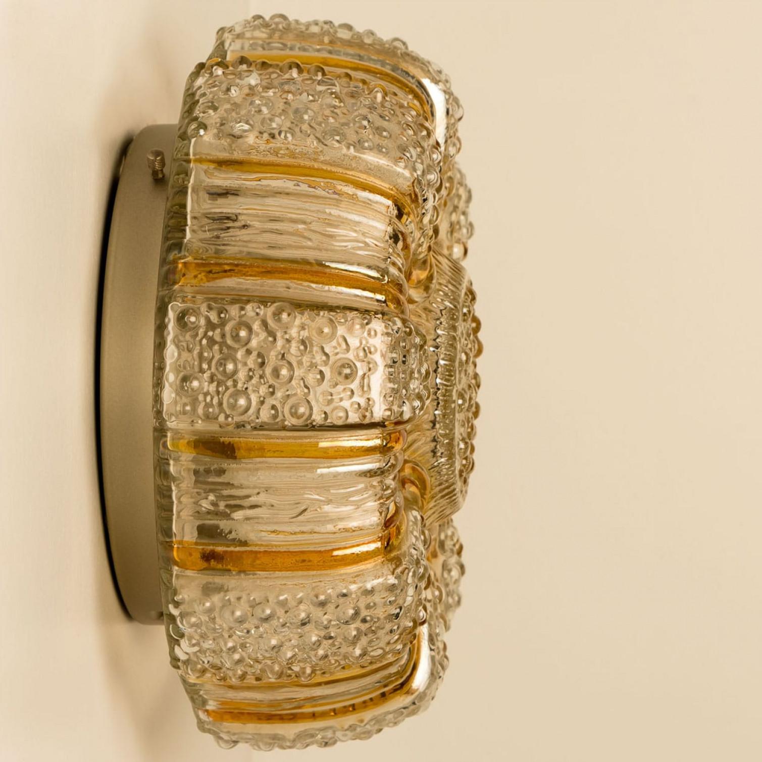 1 de los 2 empotrables de cristal transparente y ámbar al estilo de Helena Tynell, 1960 en venta 7