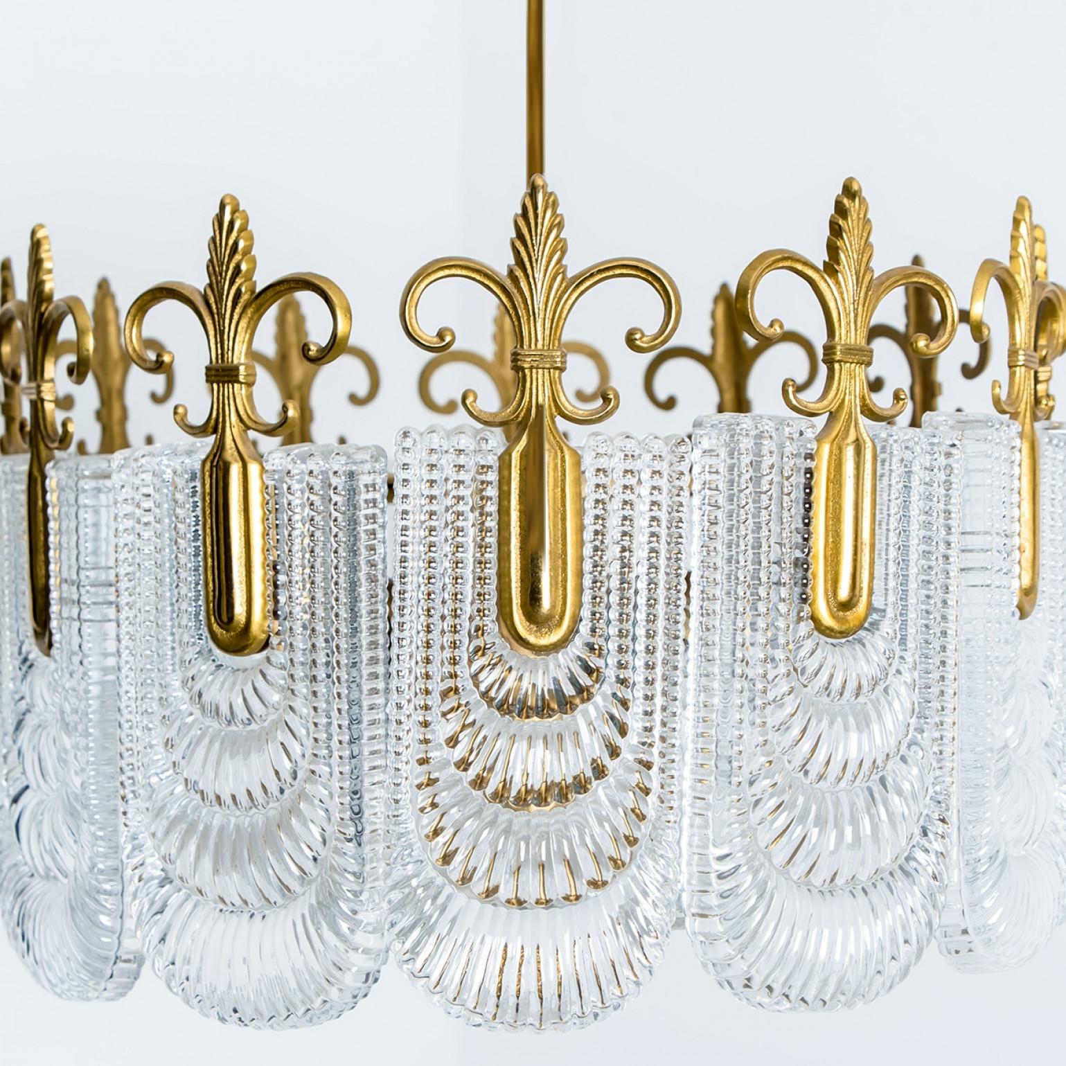 Brass 1 of the 2 Clear Glass French Lily Chandelier, Germany For Sale