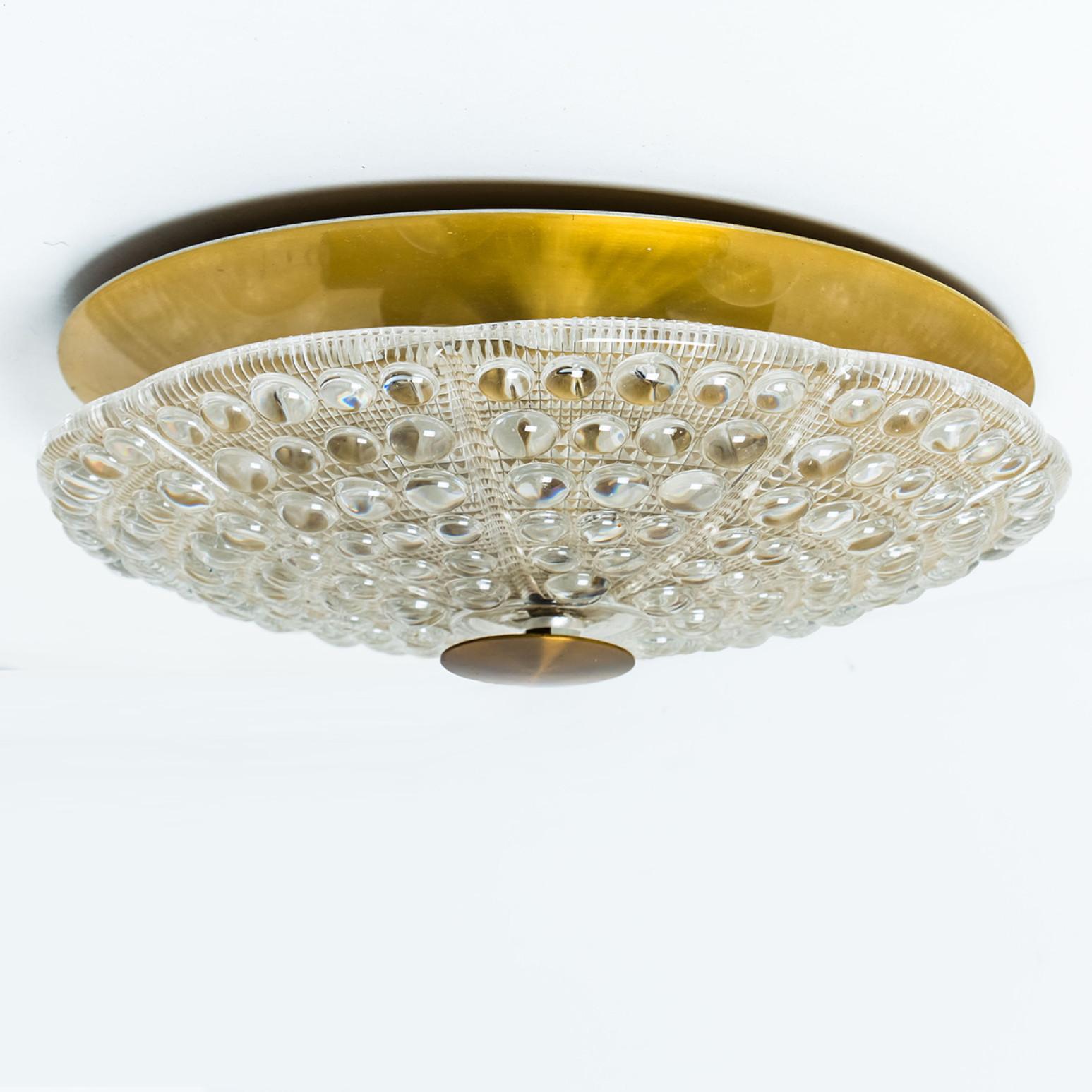 1 of the 2 Clear Gold Brass Glass Flush Mount wall lights, Fagerlund, 1960s For Sale 3