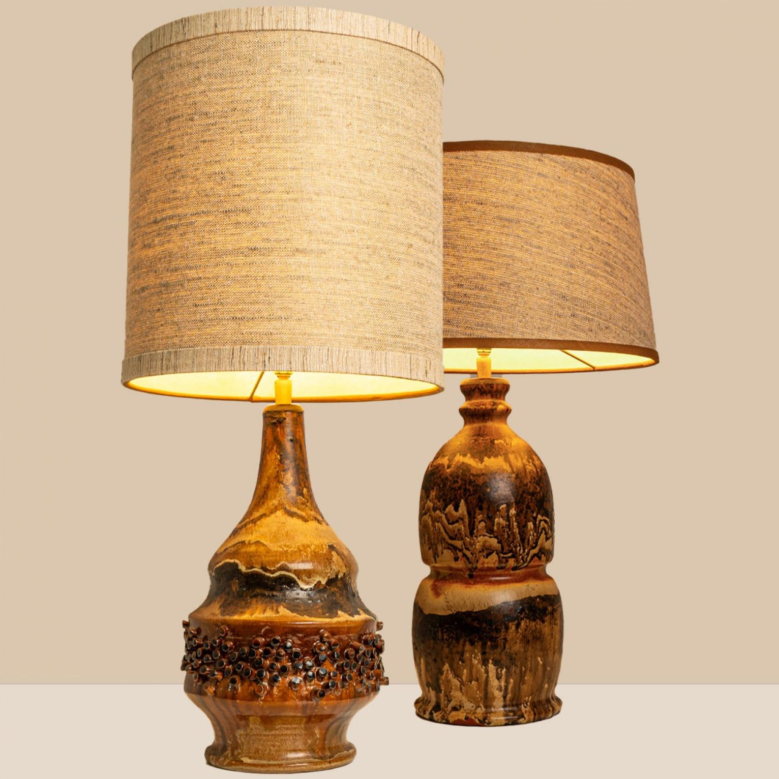 1 delle 2 lampade da tavolo danesi in ceramica, 1970 in vendita 2