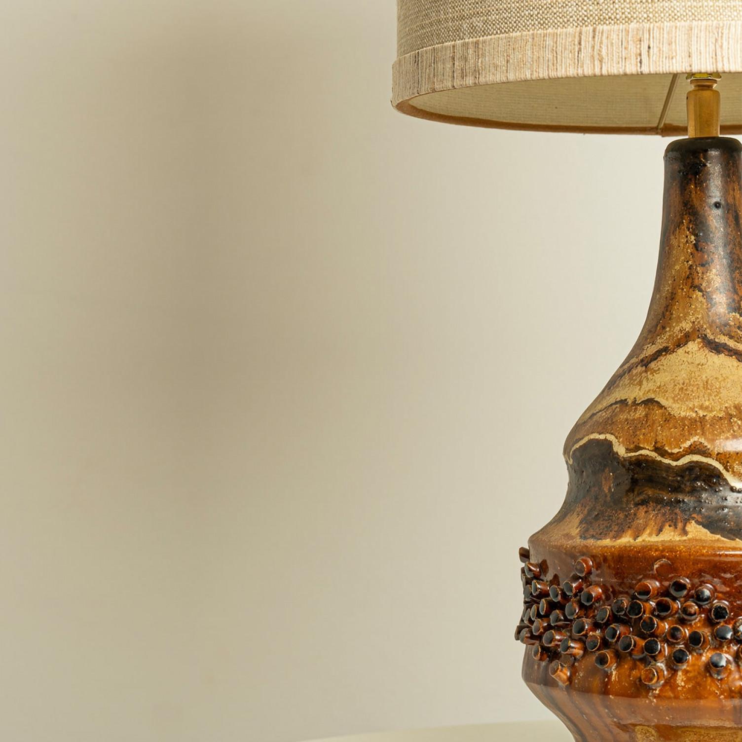 1 delle 2 lampade da tavolo danesi in ceramica, 1970 in vendita 4