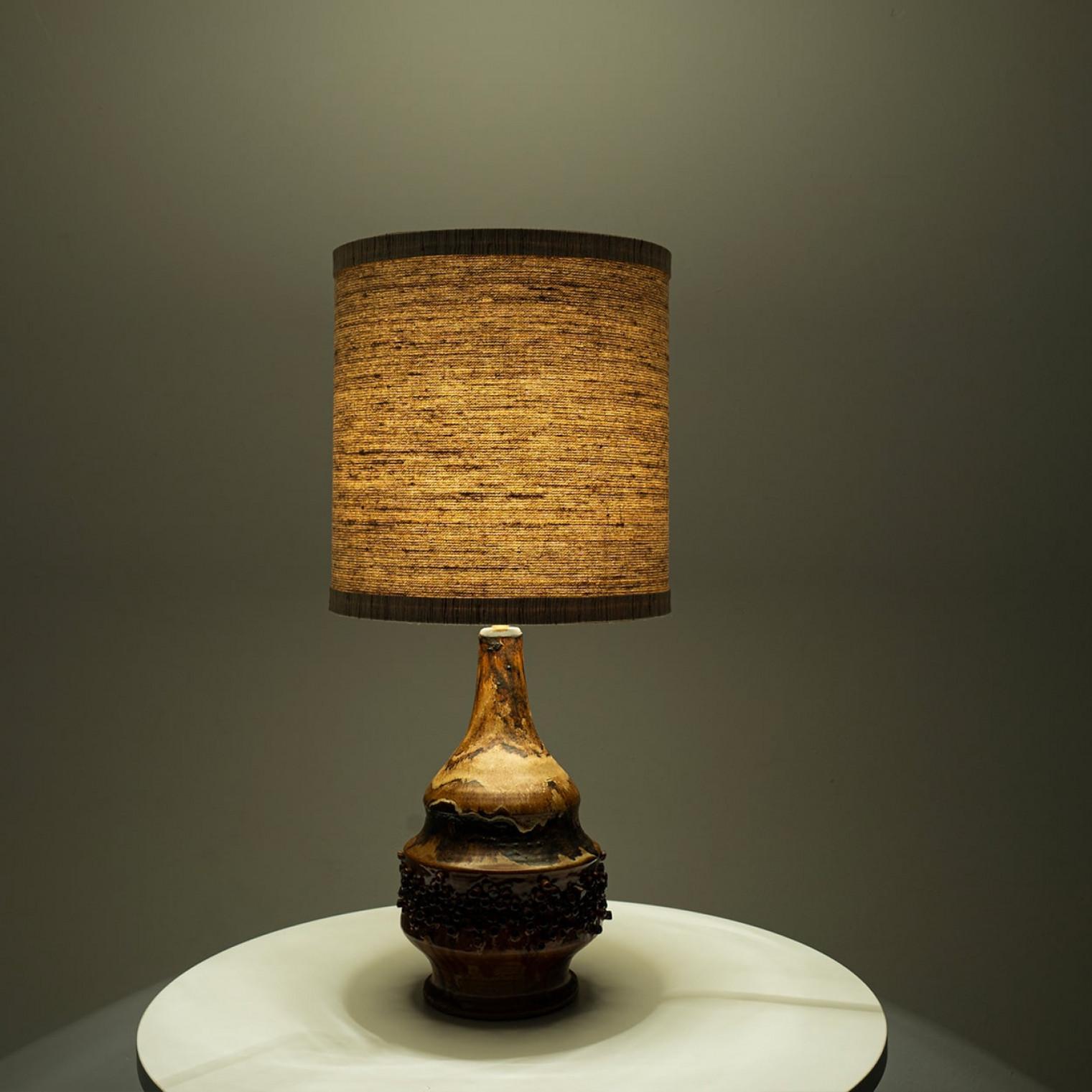 1 delle 2 lampade da tavolo danesi in ceramica, 1970 in vendita 5