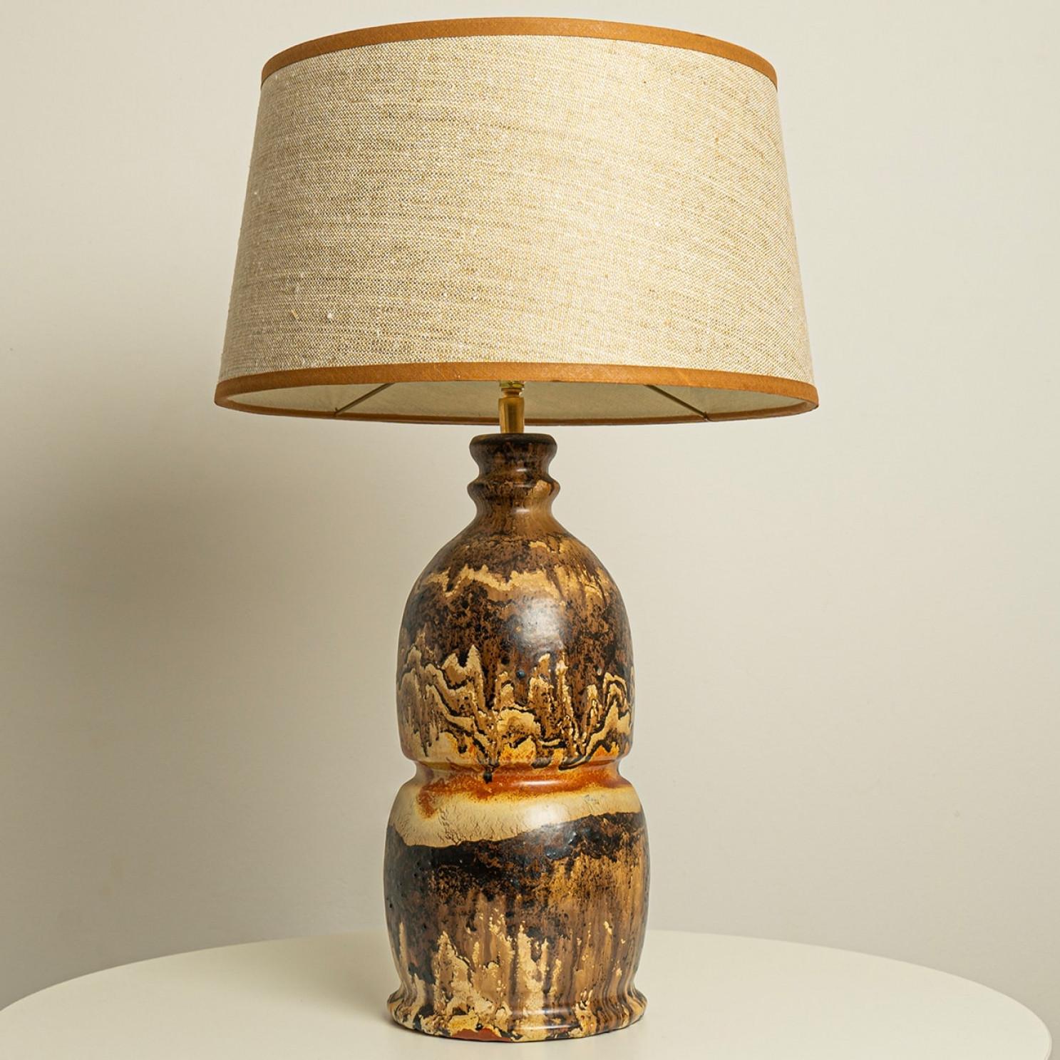 1 delle 2 lampade da tavolo danesi in ceramica, 1970 in vendita 7