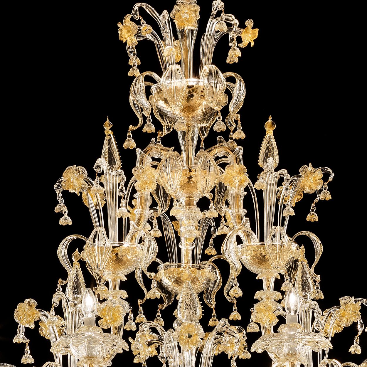 1 of the 2 Exceptional and Rich Chandeliers by Signoretto, Murano For Sale 3