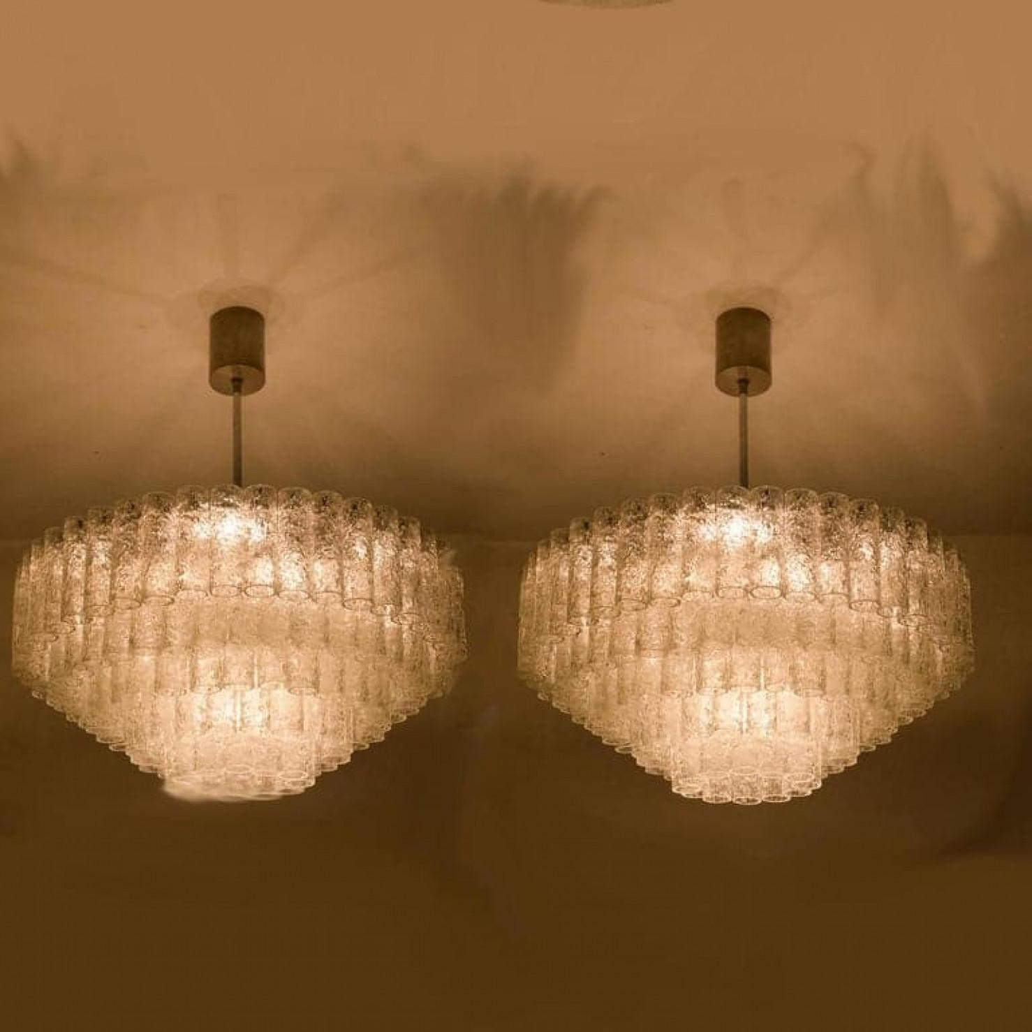 1 of the 2 Exceptional Huge Five-Tier Doria Light Sculpture, 130 Glass Tubes In Good Condition For Sale In Rijssen, NL