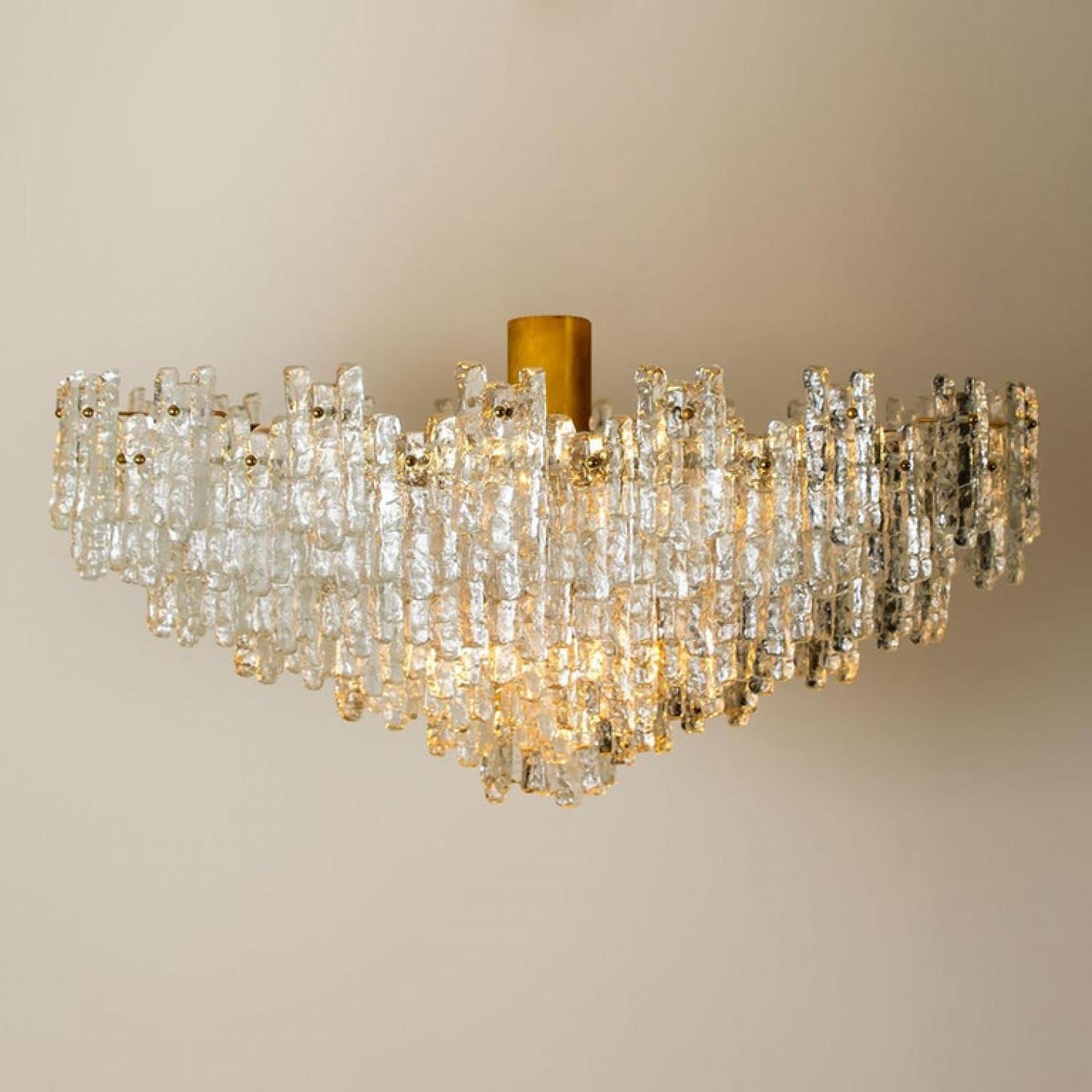 1 de las 2 excepcionales esculturas de siete pisos J.T. Kalmar Ballroom Flush mediados del siglo XX en venta