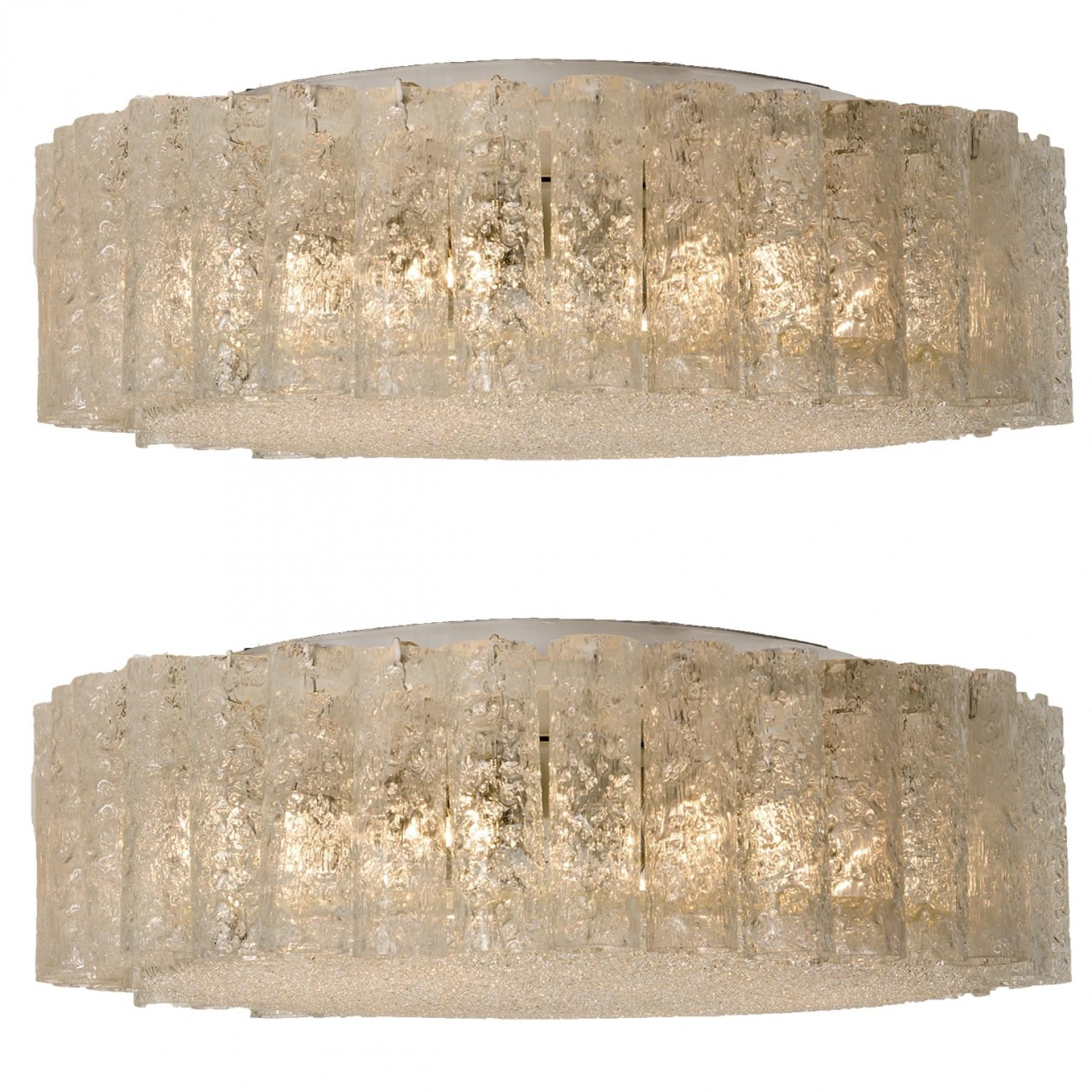 1 de los 2 candelabros transparentes extragrandes Doria, 1960 Acero en venta