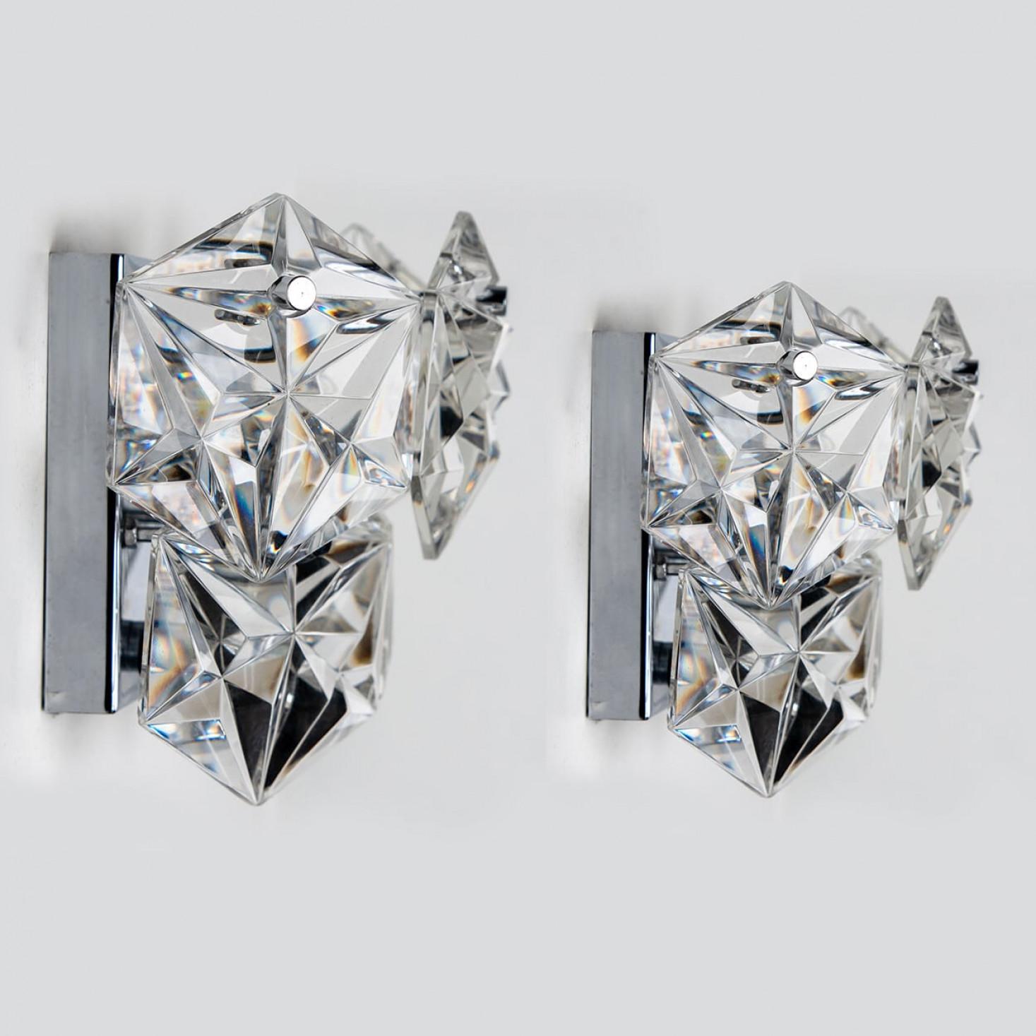 1 of the 2 Faceted Crystal and Silver Chrome Sconces by Kinkeldey, Germany, 1970 In condizioni ottime in vendita a Rijssen, NL