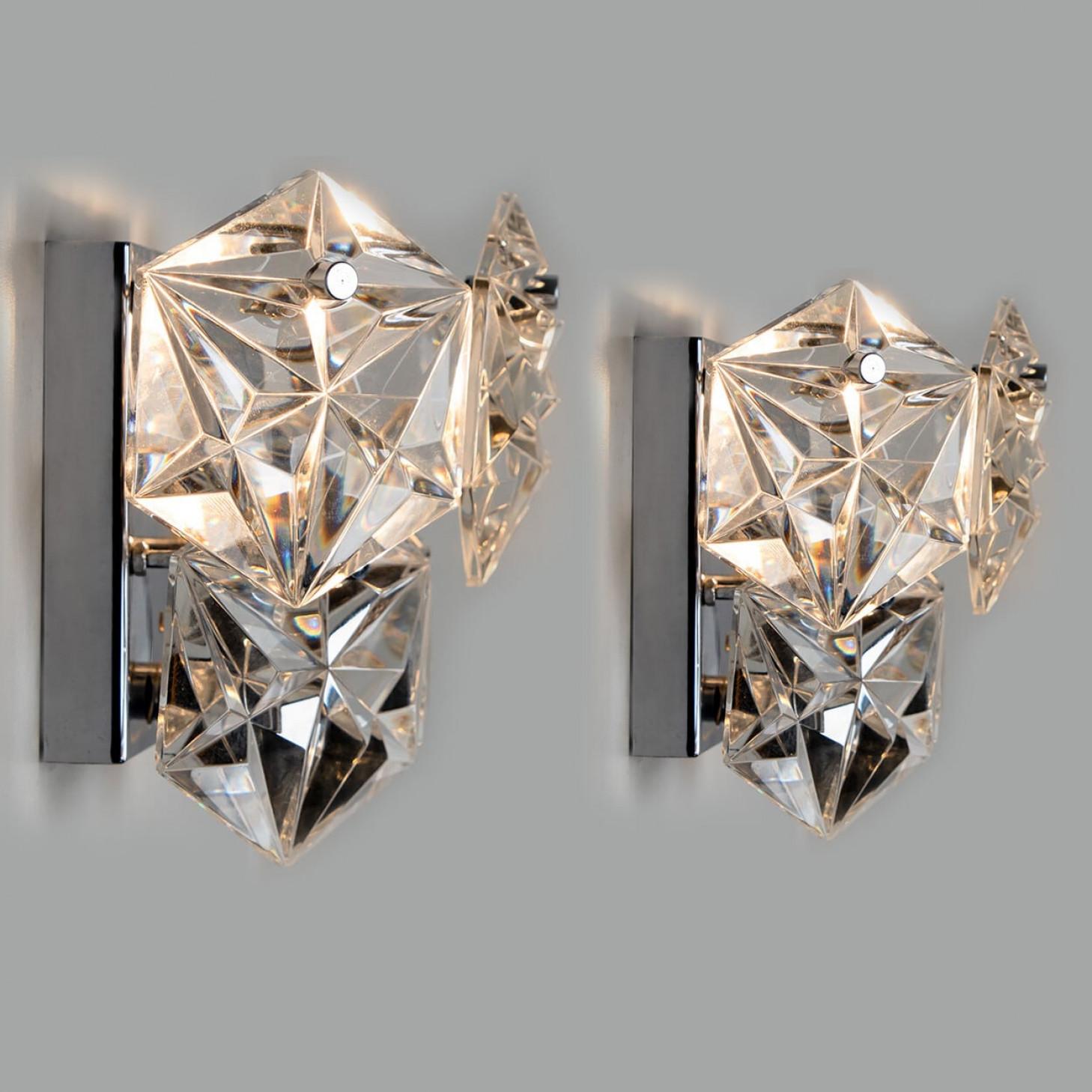 Cristallo 1 of the 2 Faceted Crystal and Silver Chrome Sconces by Kinkeldey, Germany, 1970 in vendita