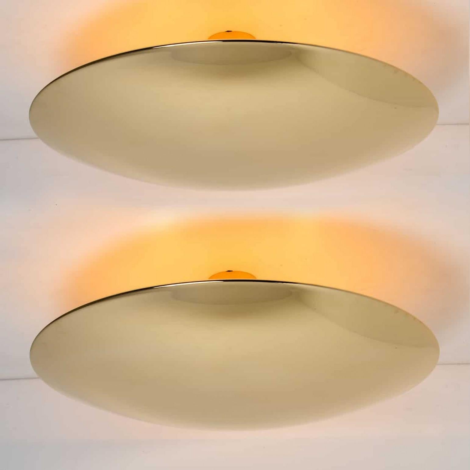 1 de los 2 Florian Schulz Plafones / Apliques de pared de latón en venta 4