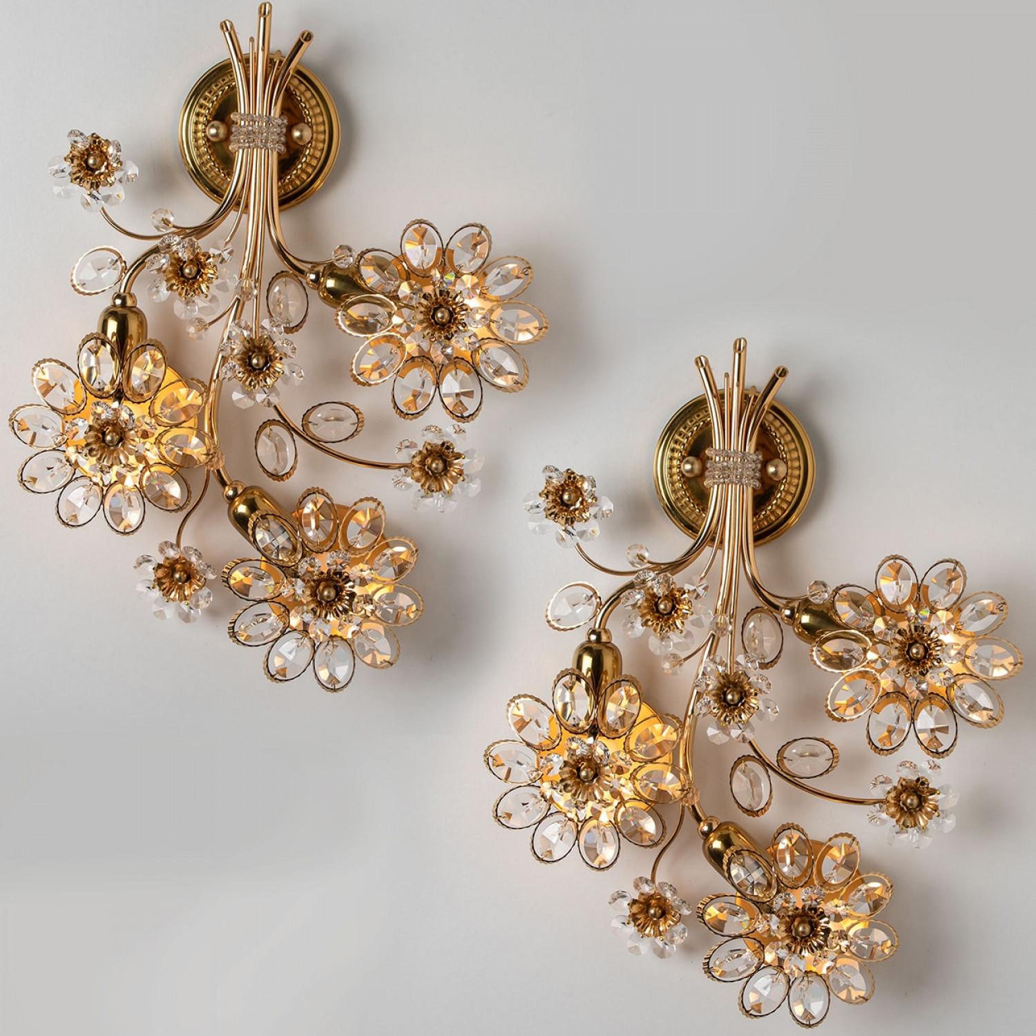 1 de los 2 Apliques Flor de Cristal y Latón de Palwa, años 60, Alemania en Bueno estado para la venta en Rijssen, NL