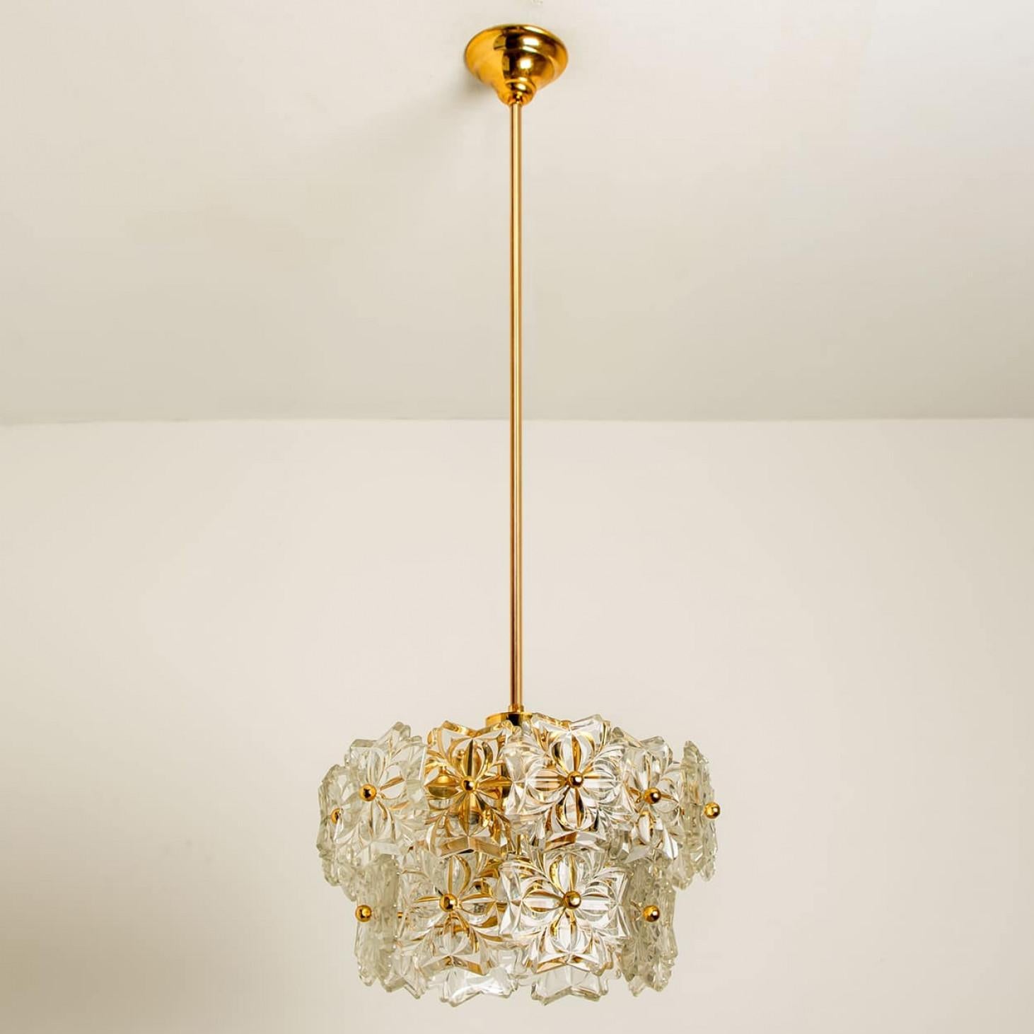 1 of the 2 Glass and Brass Floral Two Tiers Light Fixtures, 1960s For Sale 5