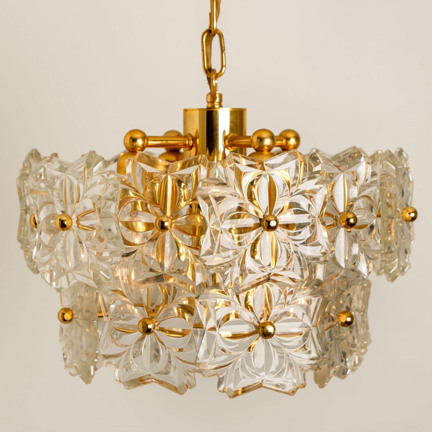 1 of the 2 Glass and Brass Floral Two Tiers Light Fixtures, 1960s For Sale 11