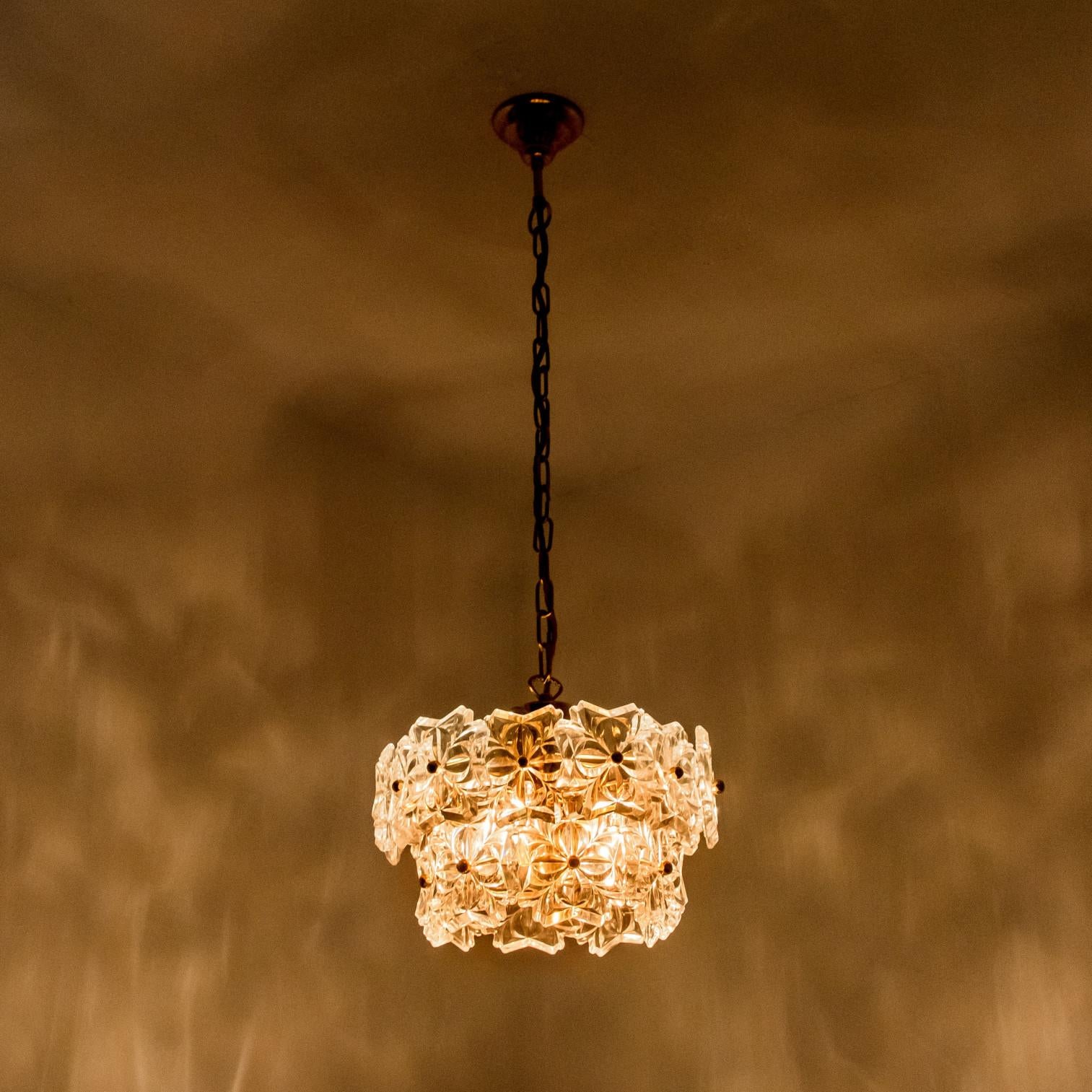 1 of the 2 Glass and Brass Floral Two Tiers Light Fixtures, 1960s In Good Condition For Sale In Rijssen, NL