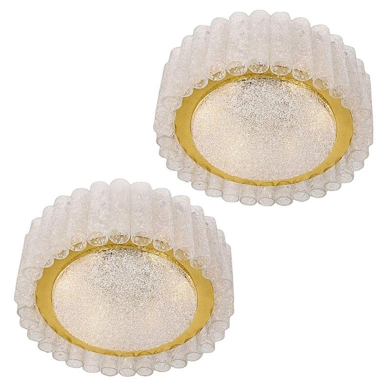 1 dei 2 lampadari a incasso in vetro e ottone di Doria, 1960