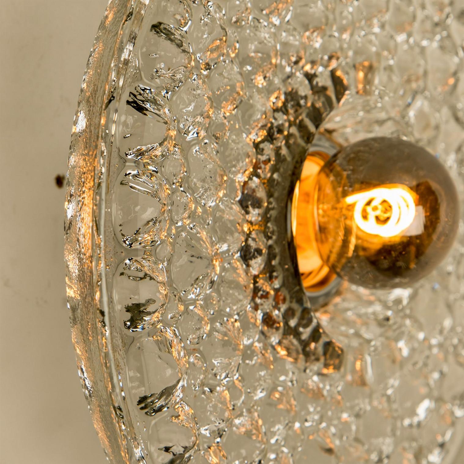 1 of the 2 Glass Flush Mount Wall Lights from Peill & Putzler, Germany 1970s In Good Condition For Sale In Rijssen, NL