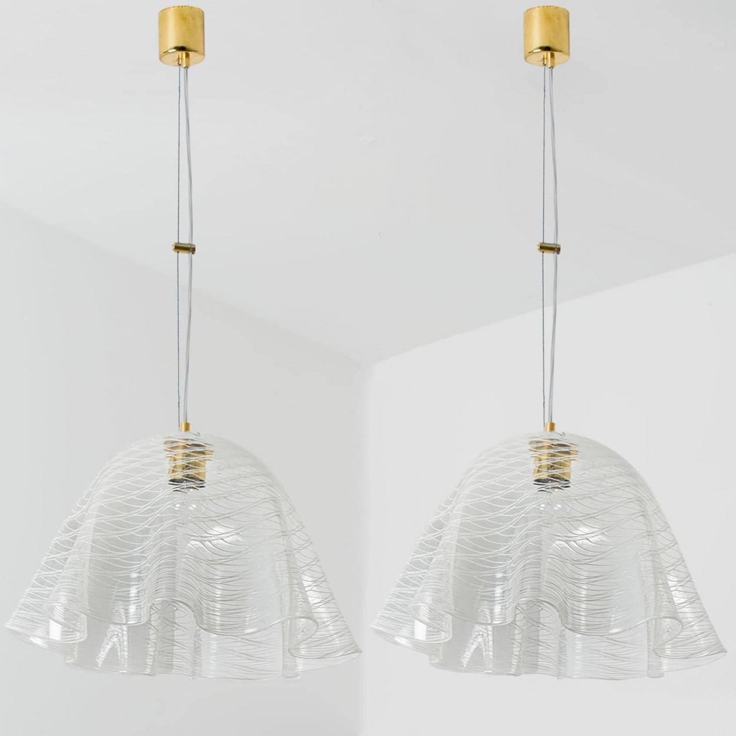 1 dei 2 pendenti in vetro Kalmar Fazzoletto, anni '70 in vendita 8