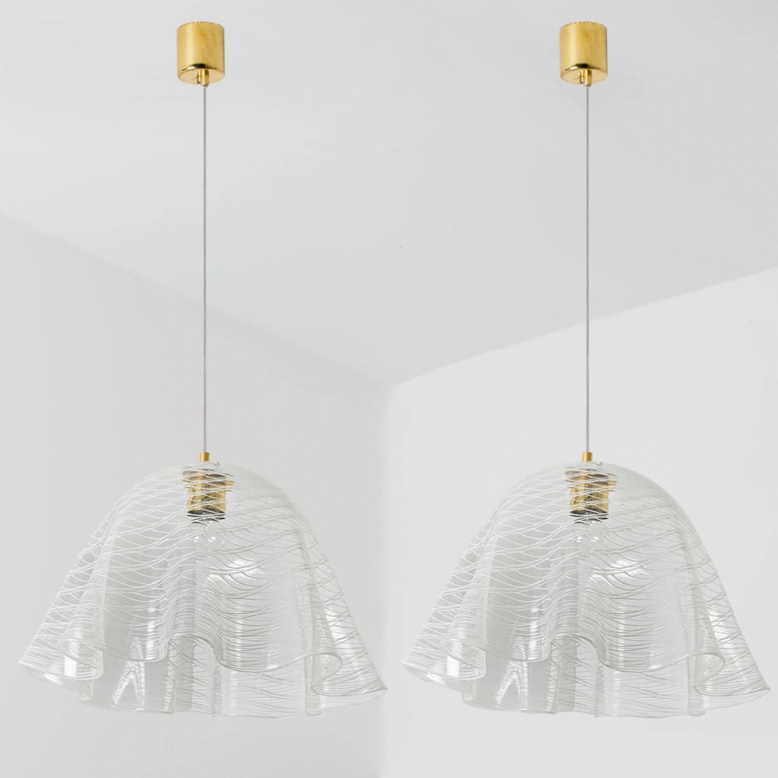 1 des 2 suspensions Kalmar Fazzoletto en verre, 1970 en vente 10