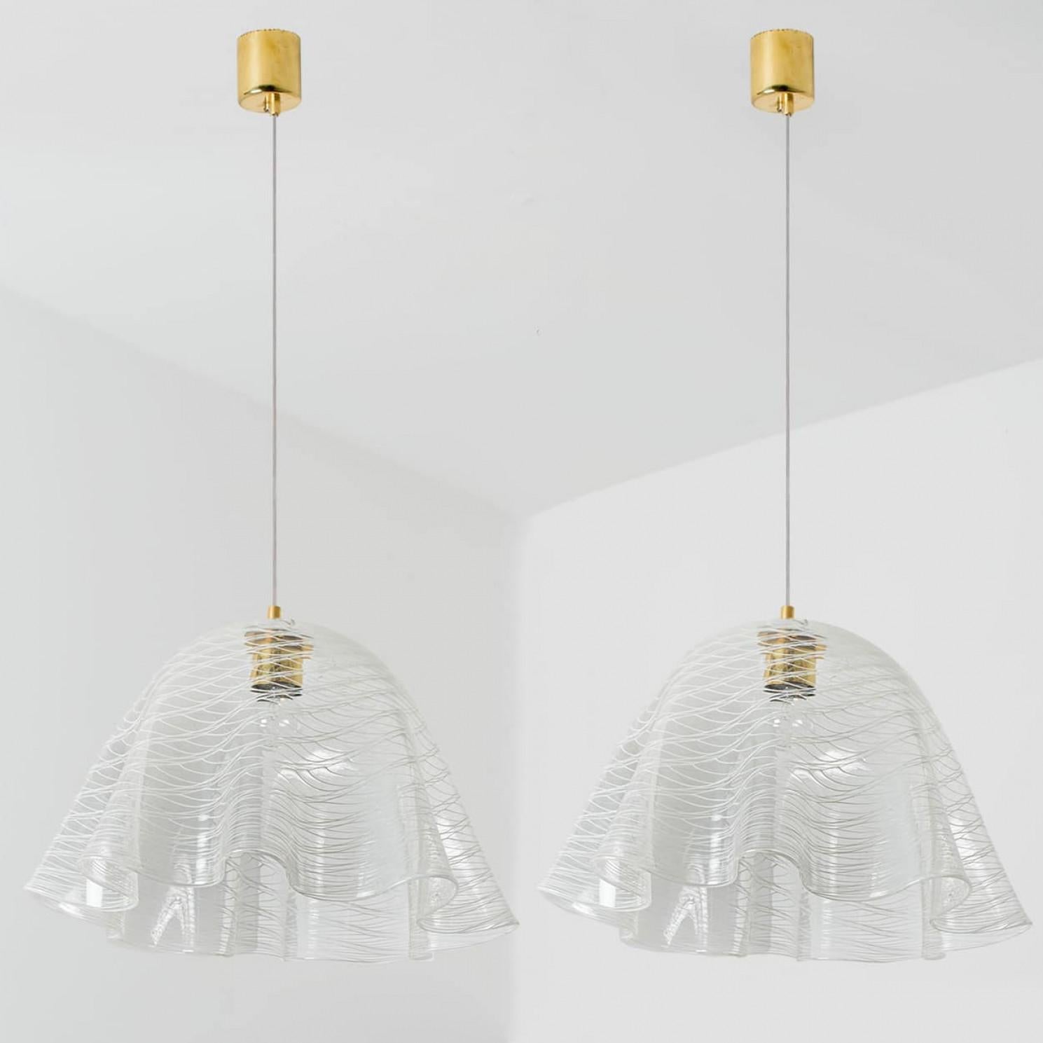 1 of the 2 Glass Kalmar Fazzoletto Pendants, 1970s 10