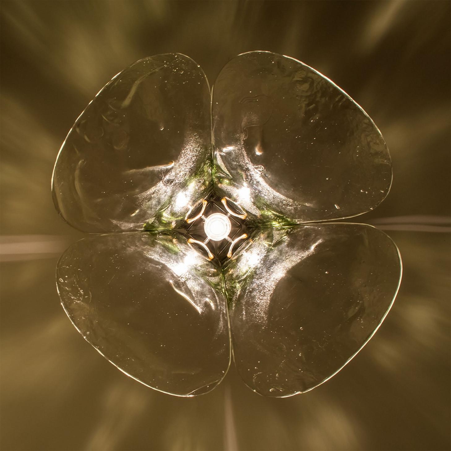 1 of the 2 Green and Clear Glass Pendant Lamp by Carlo Nason for Mazzega, 1960 For Sale 3