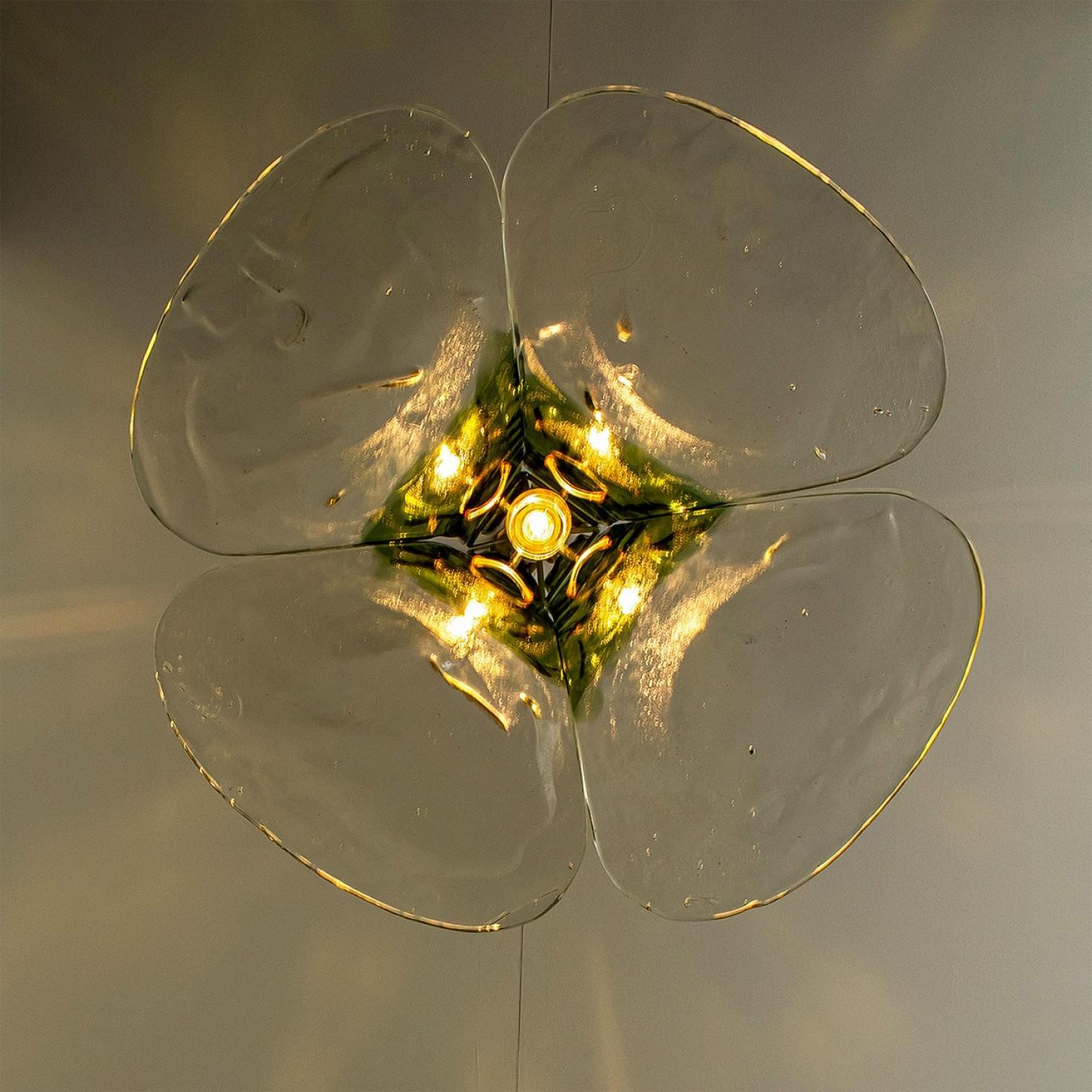 1 of the 2 Green and Clear Glass Pendant Lamp by Carlo Nason for Mazzega, 1960 For Sale 5