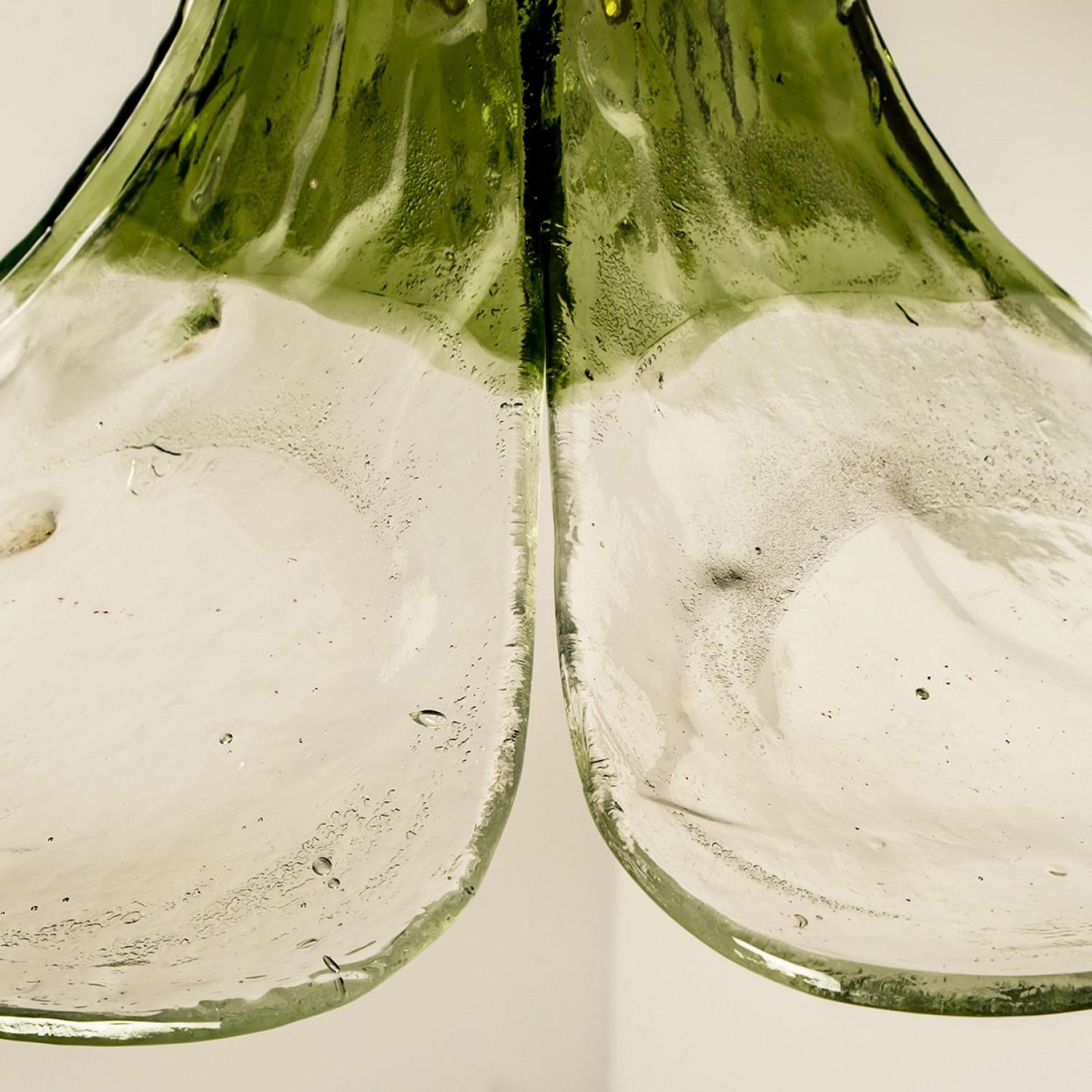 Mid-Century Modern 1 of the 2 Green and Clear Glass Pendant Lamp by Carlo Nason for Mazzega, 1960 en vente