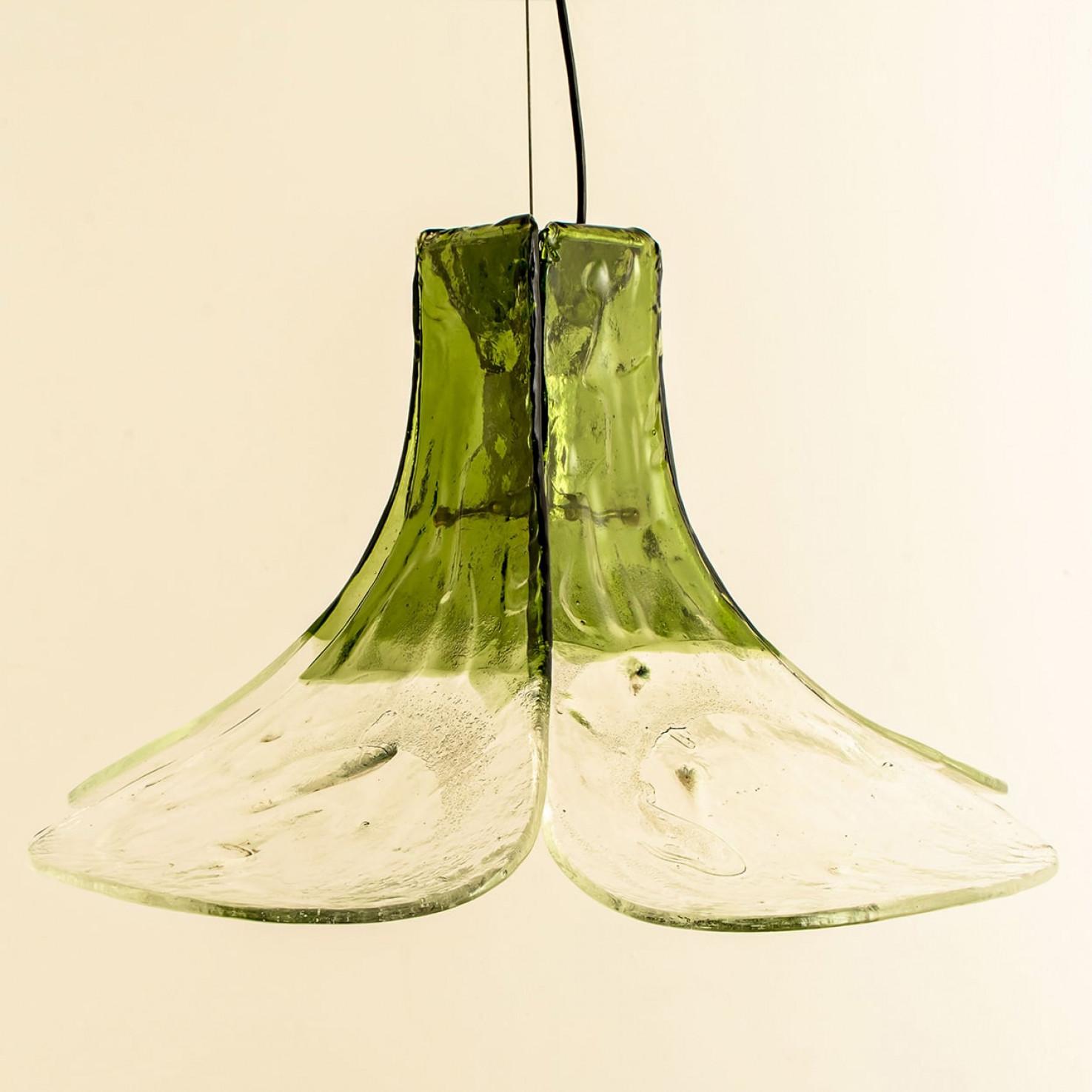 1 de las 2 Lámpara colgante de cristal verde y transparente de Carlo Nason para Mazzega, 1960 Metal en venta
